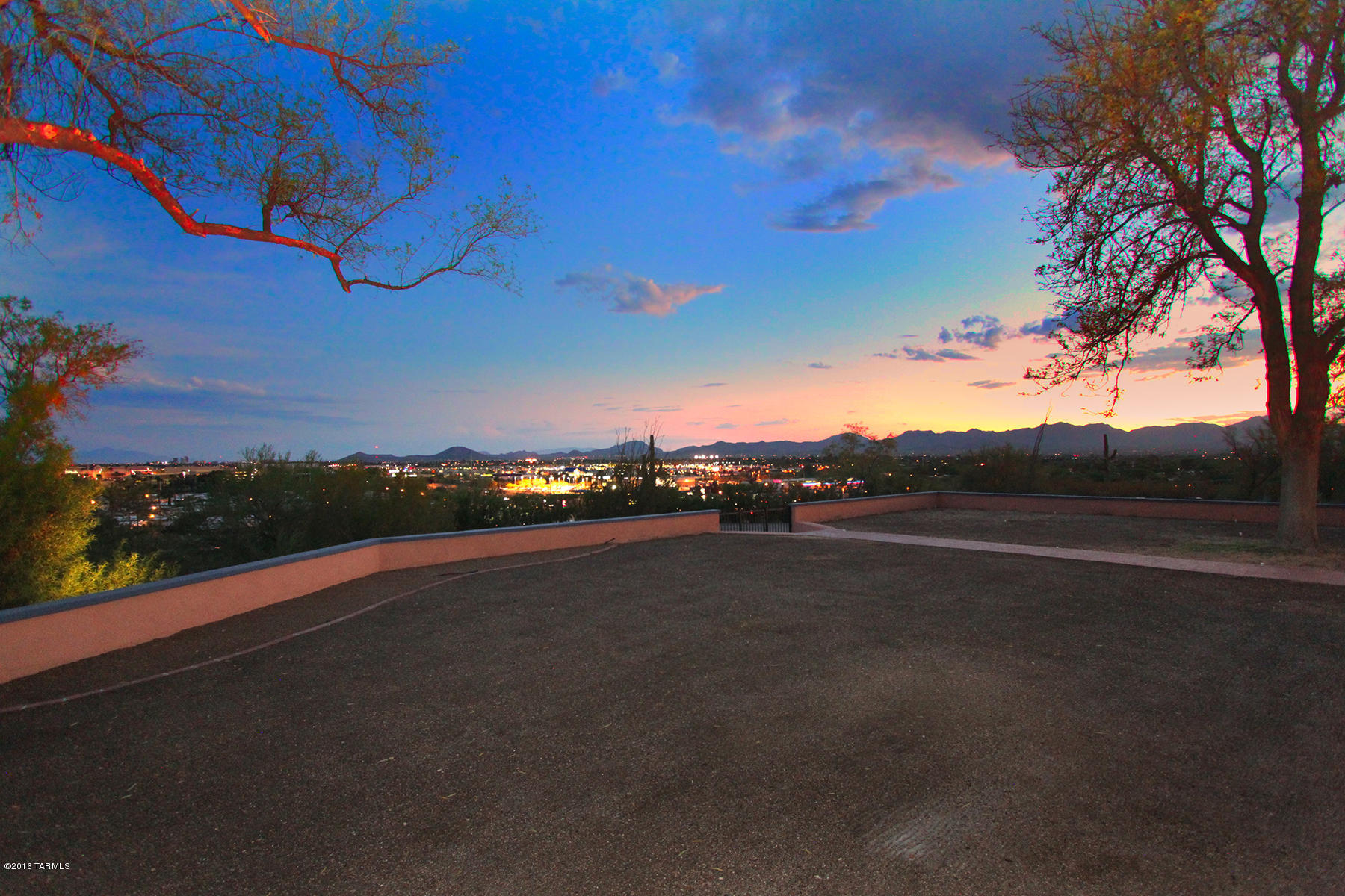 204 W Genematas Drive