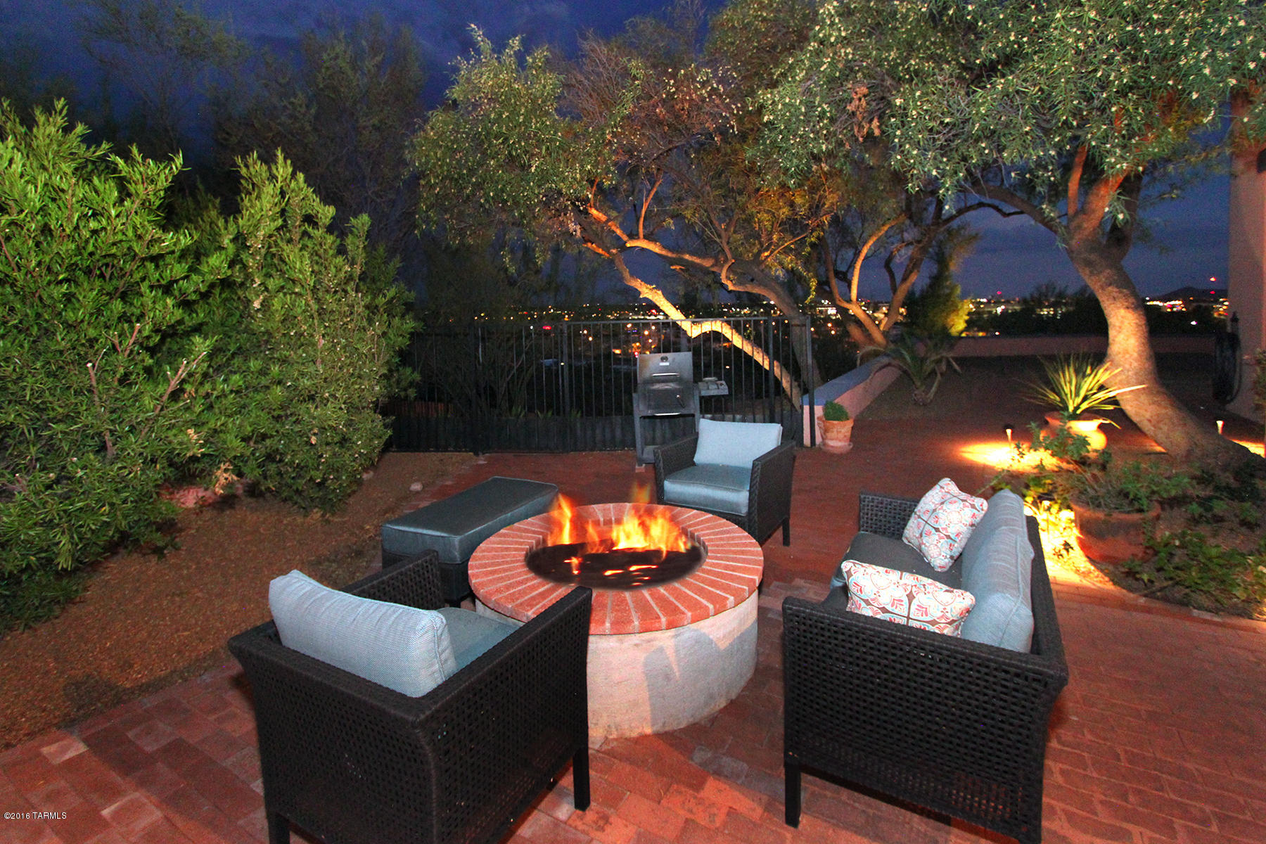 204 W Genematas Drive