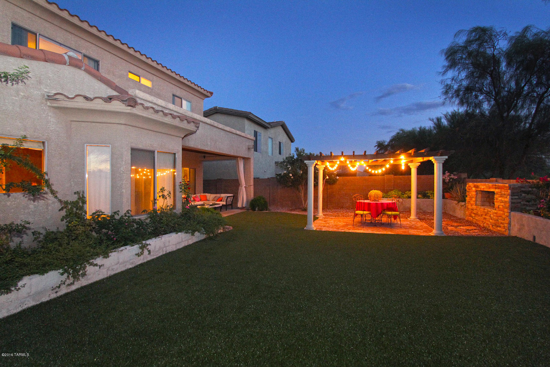 6195 N Corte San Bella