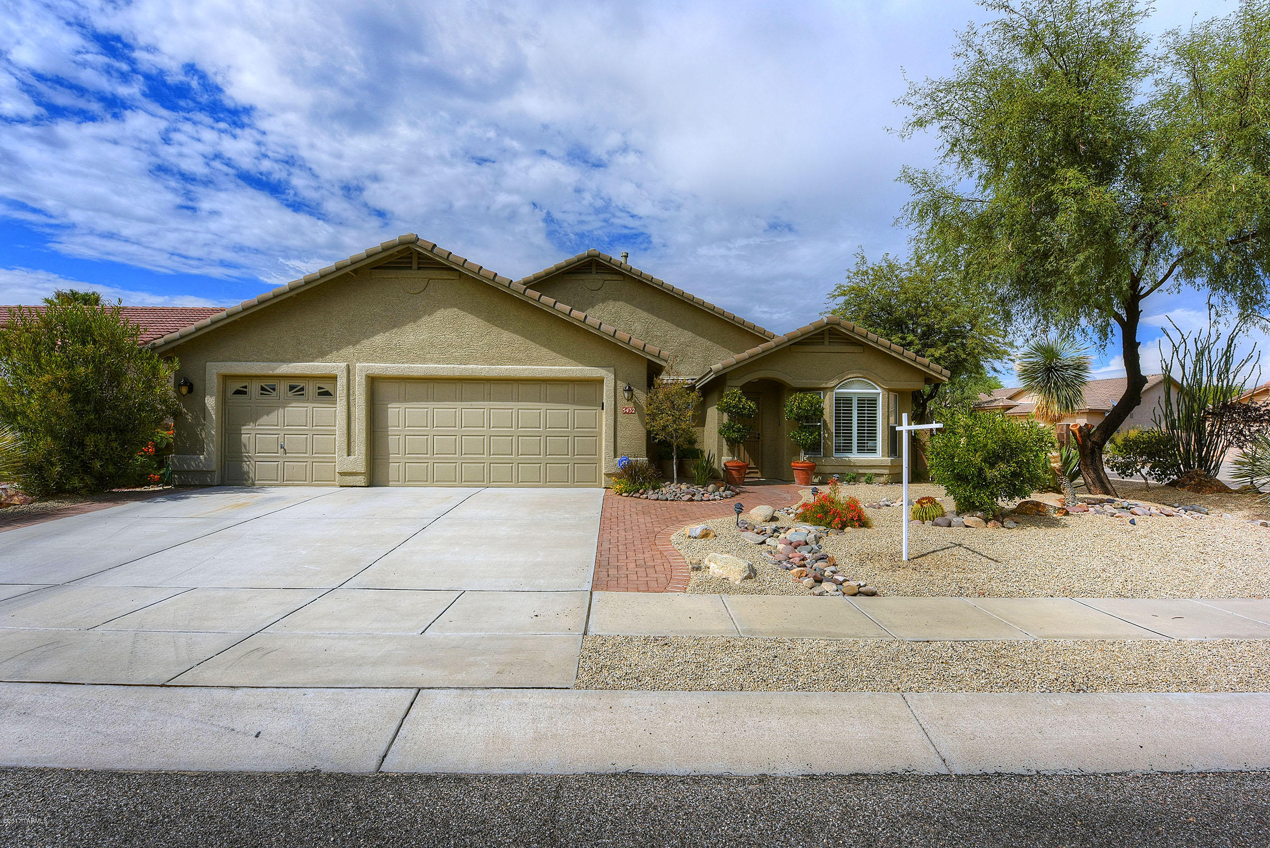 5432 W Cochie Springs Street