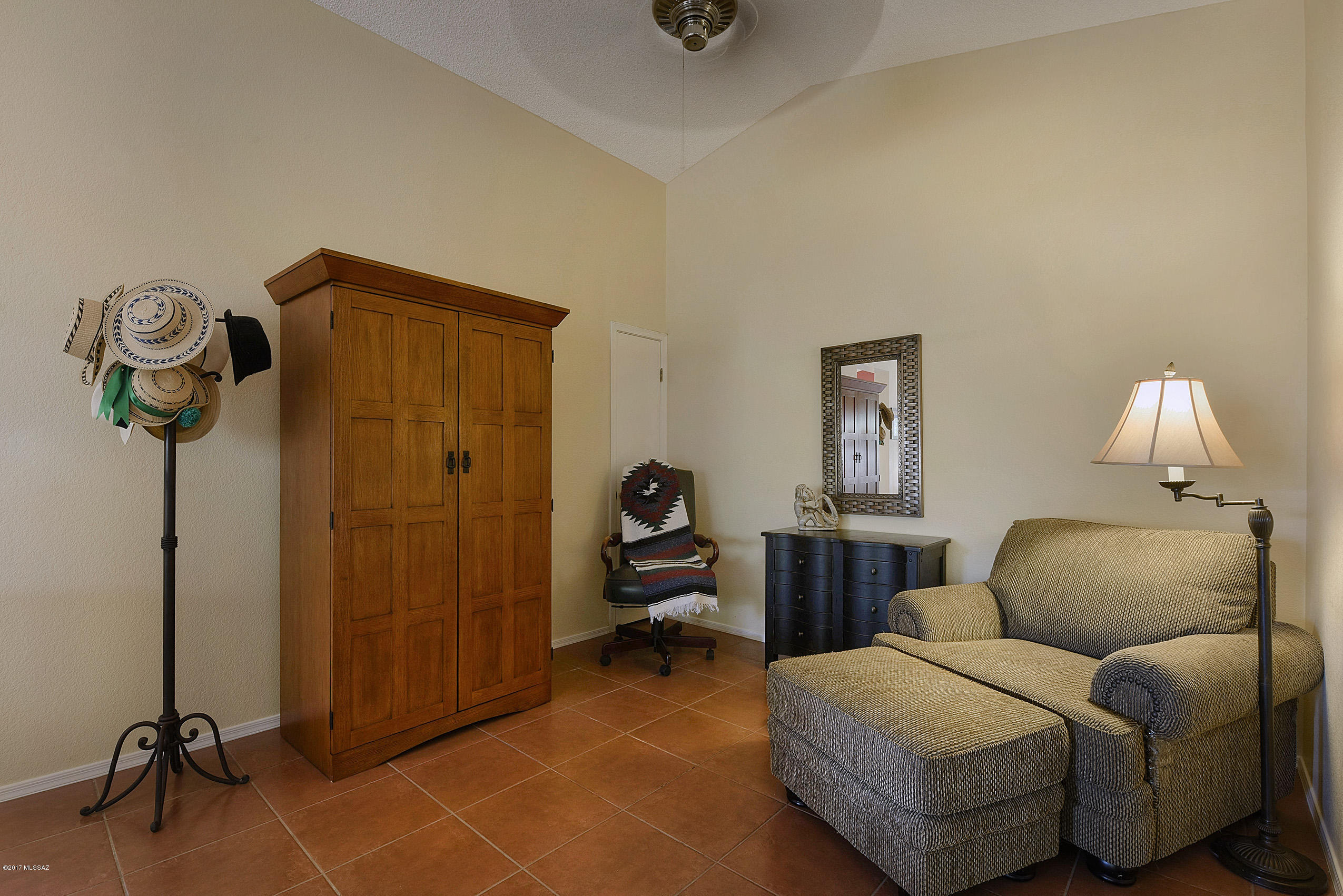 38060 S Mountain Site Drive