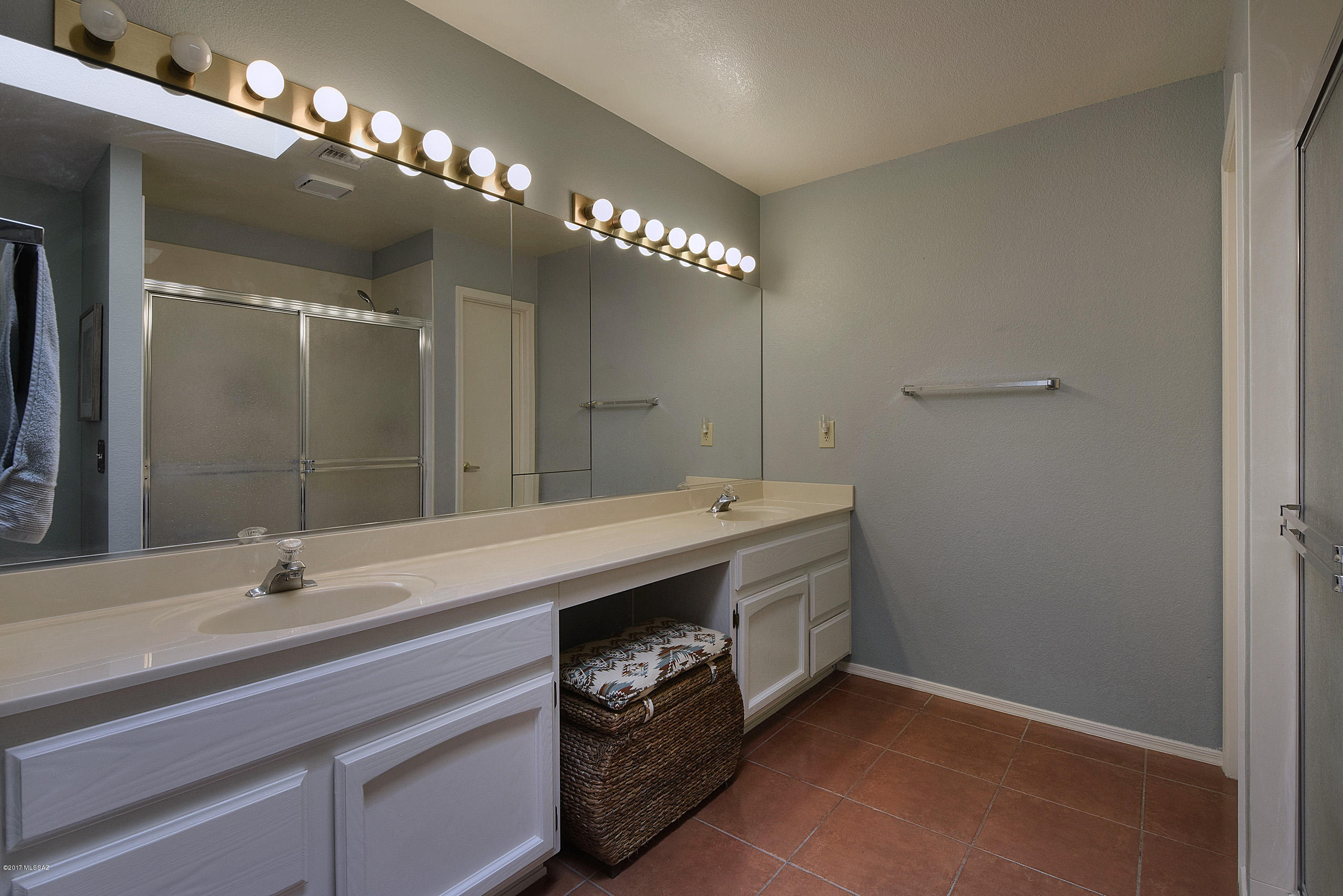 38060 S Mountain Site Drive