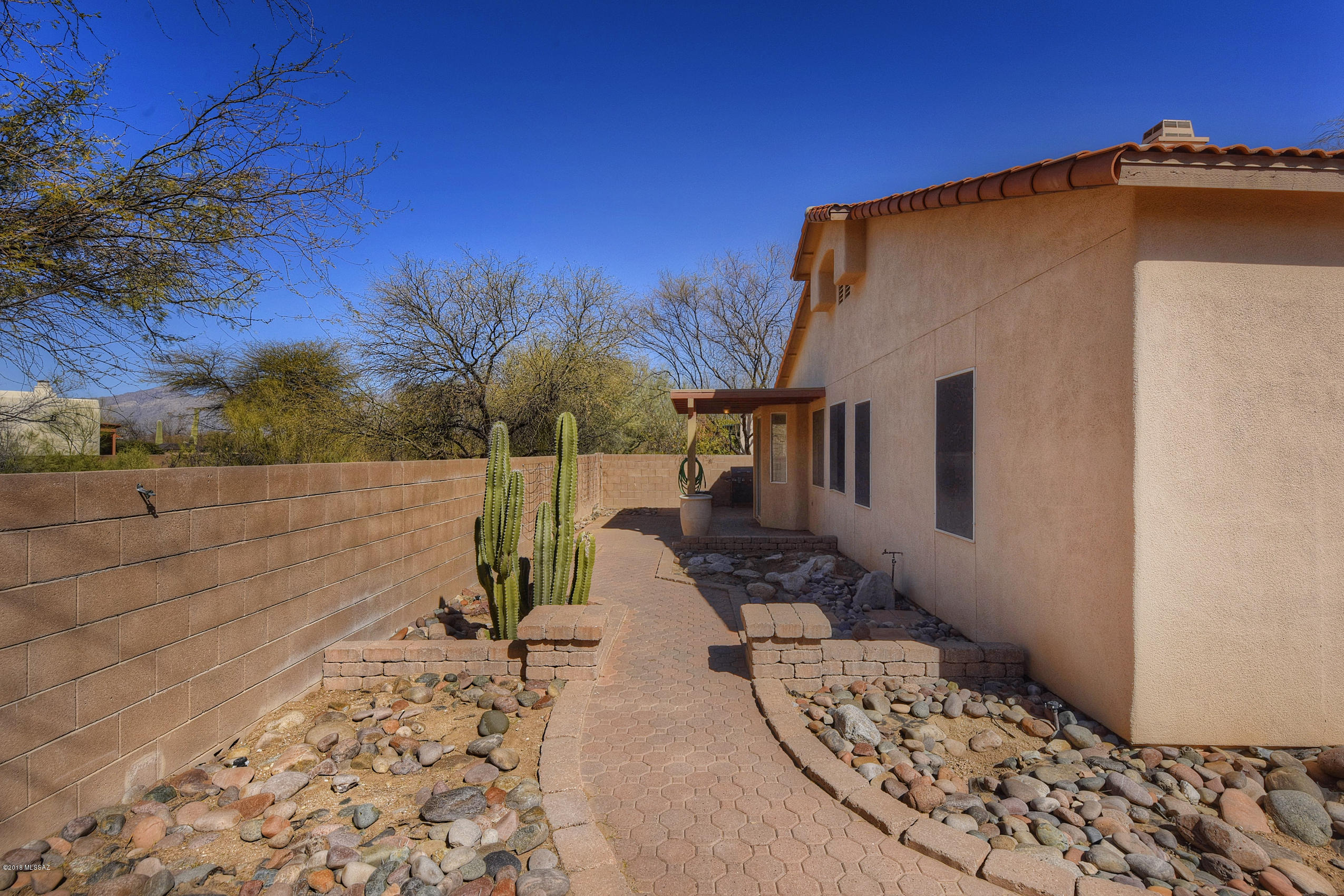 2179 N Wild Hyacinth Drive