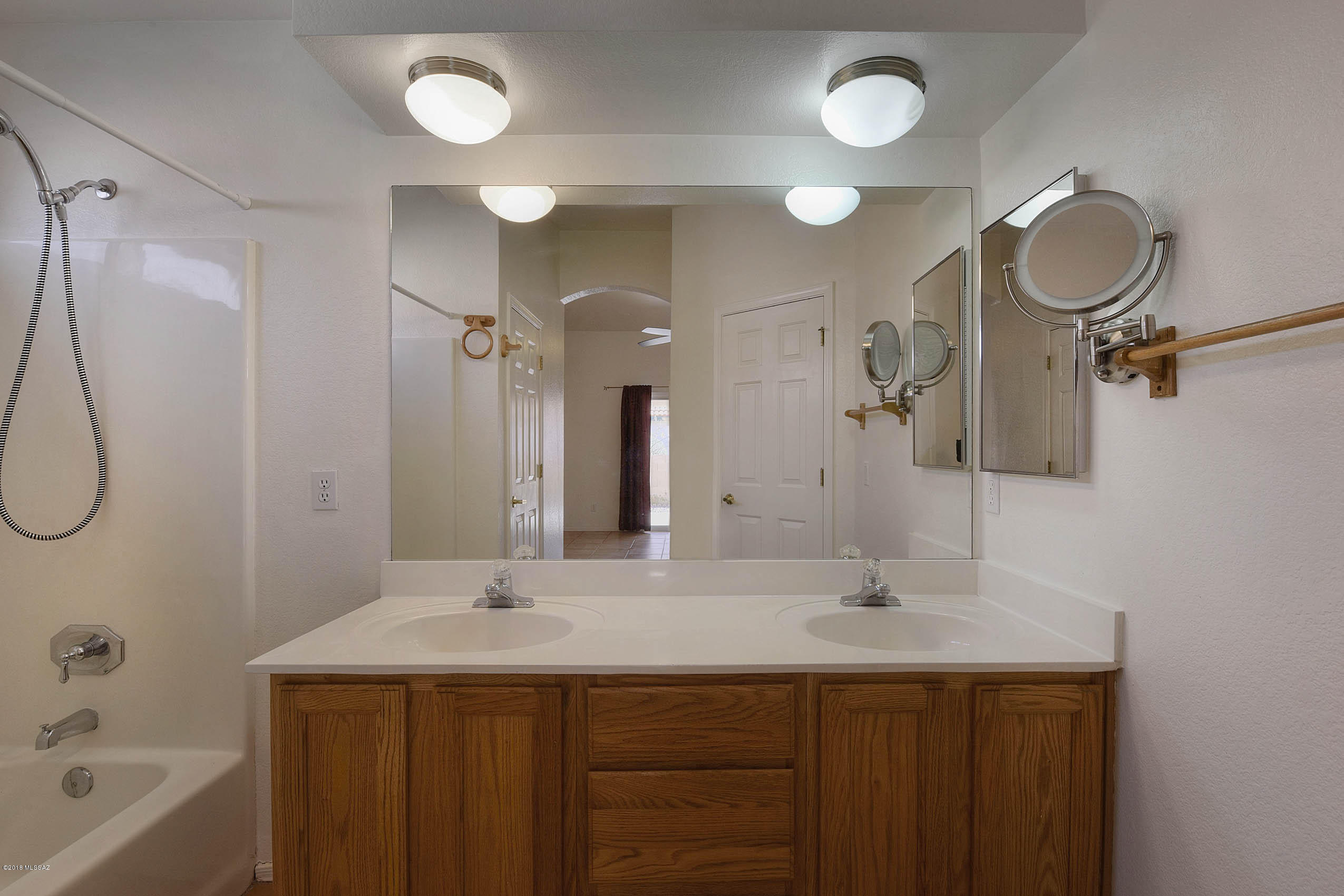 127 E Atelier Way