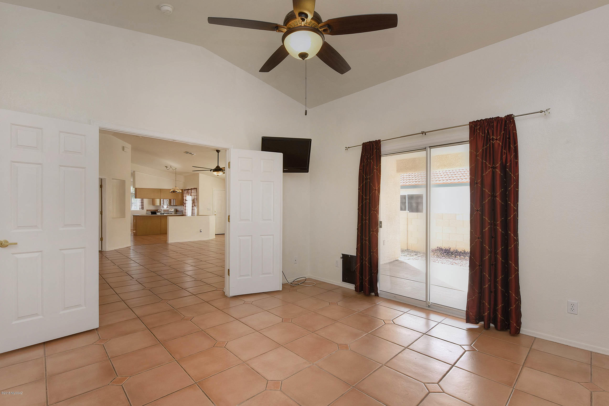 127 E Atelier Way