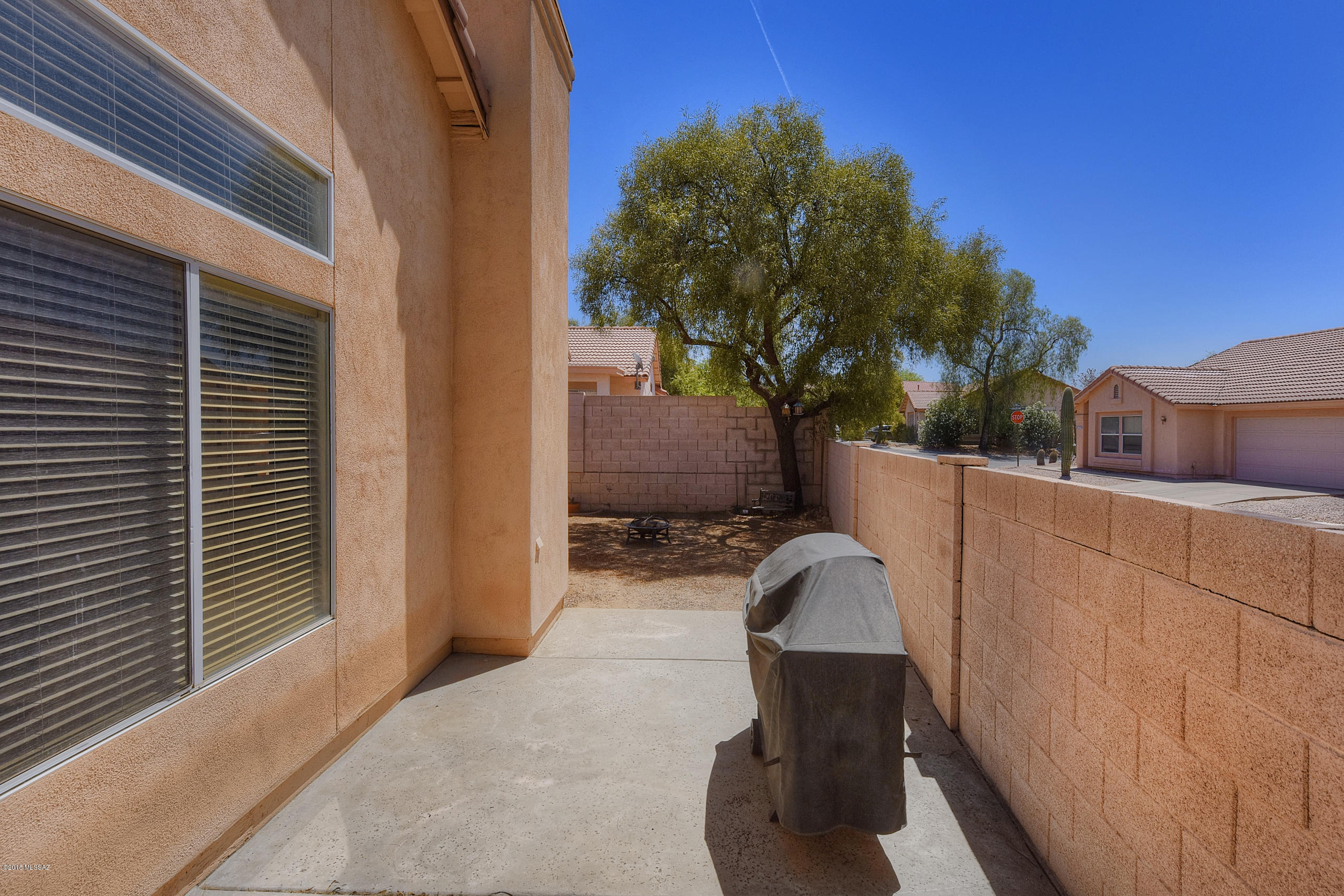 9920 N Outlaw Trail