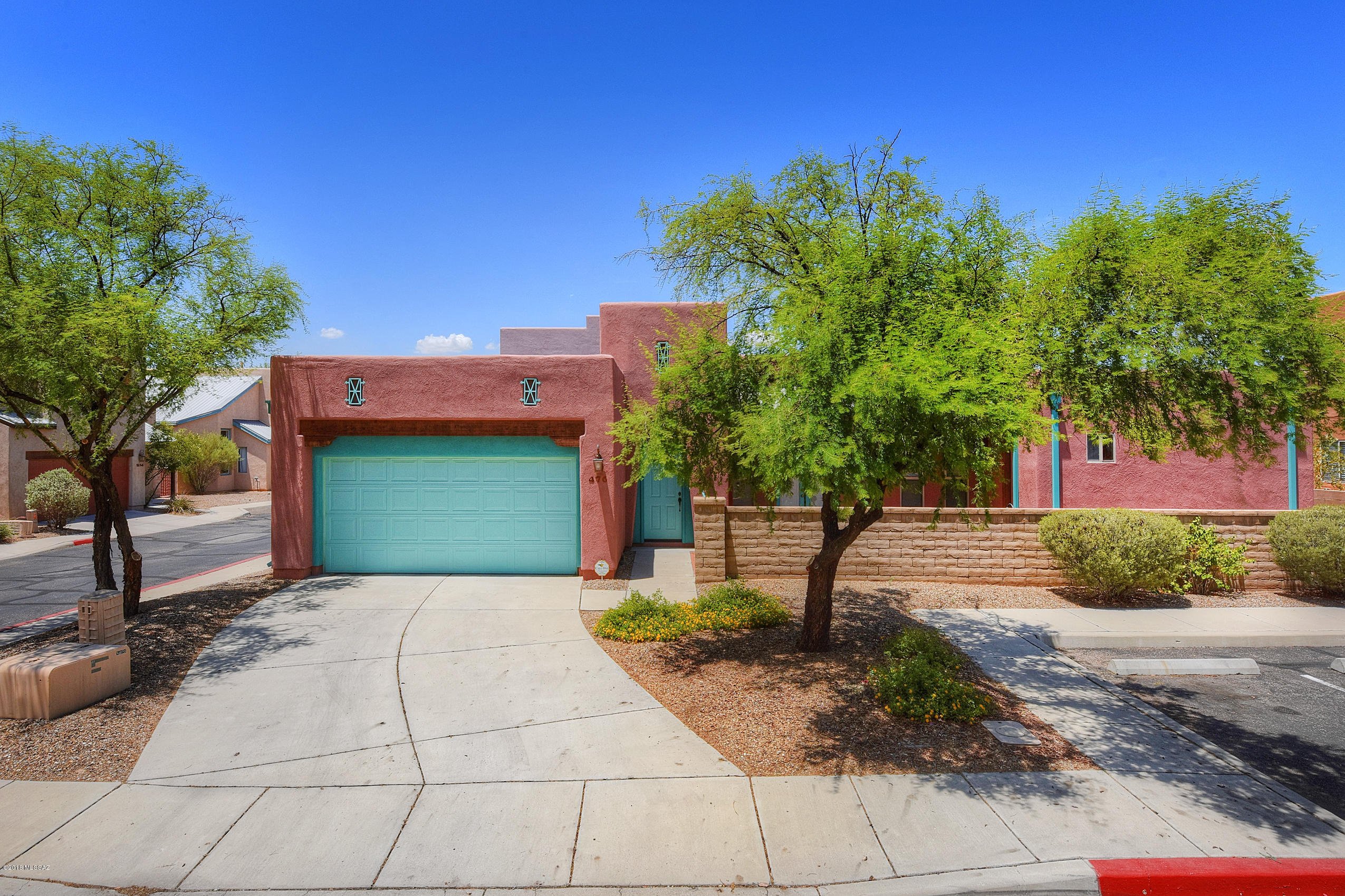 476 S Magnolia Avenue
