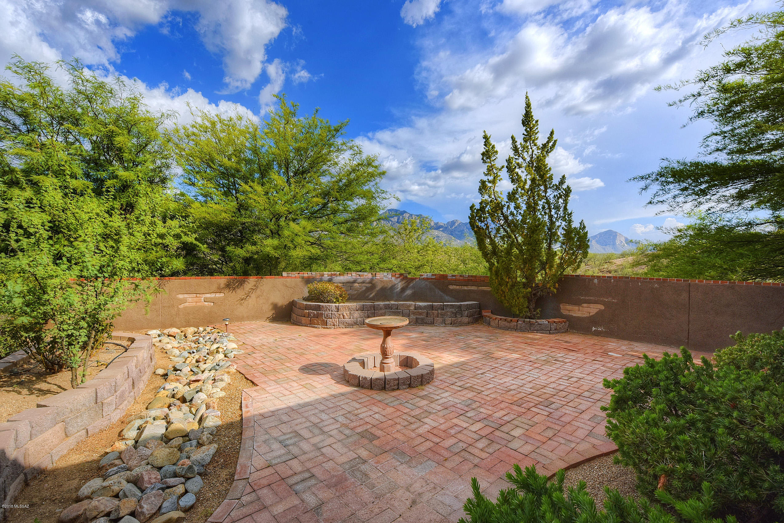 14255 N Lago Del Oro Parkway