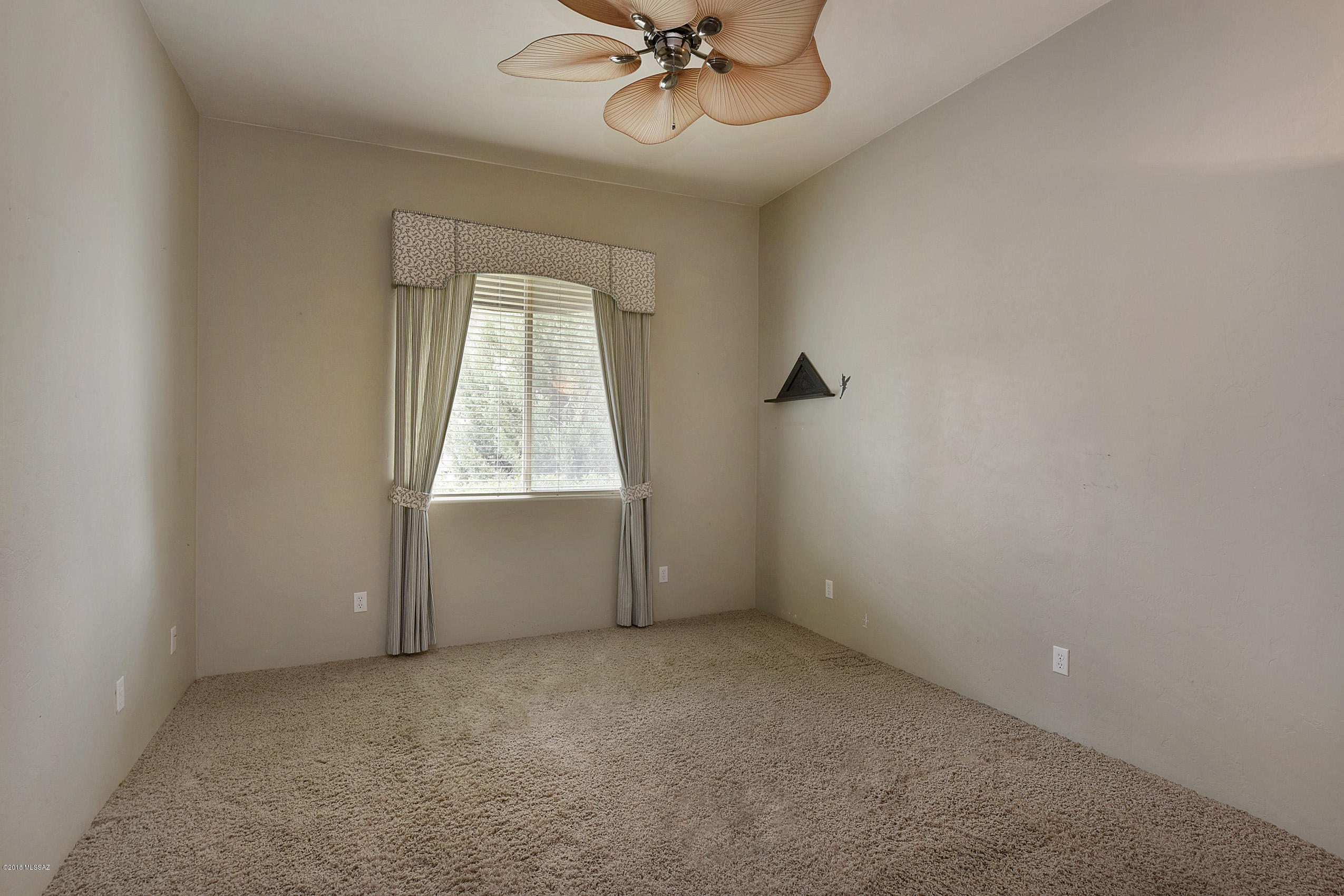 14255 N Lago Del Oro Parkway