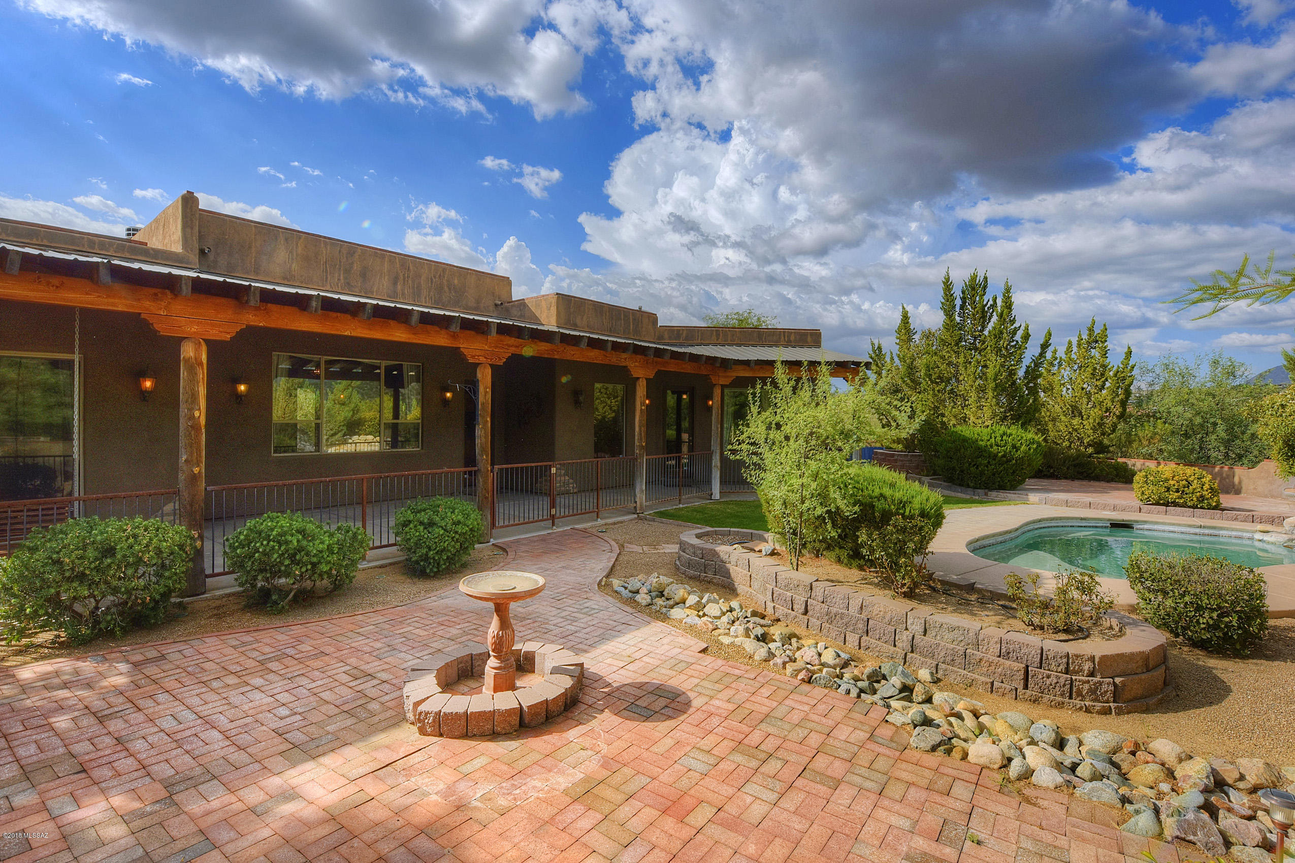 14255 N Lago Del Oro Parkway