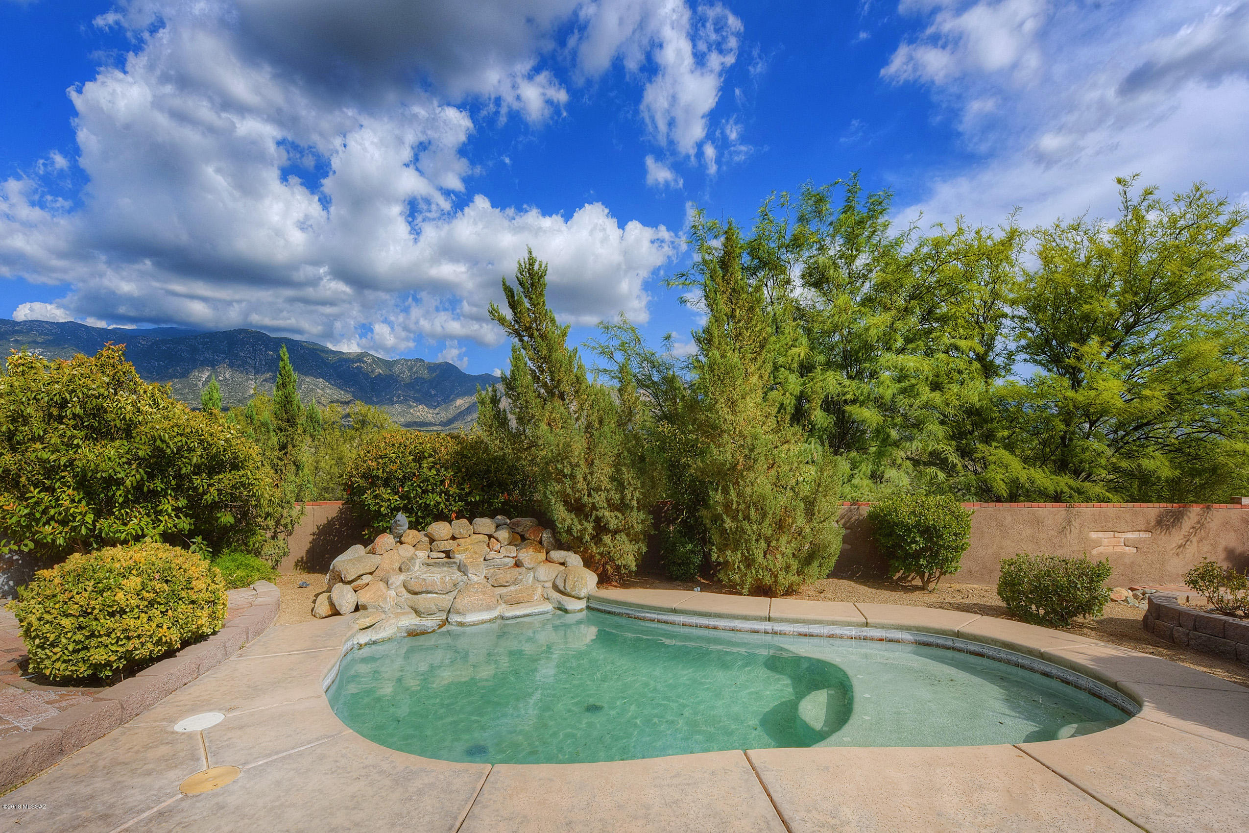 14255 N Lago Del Oro Parkway