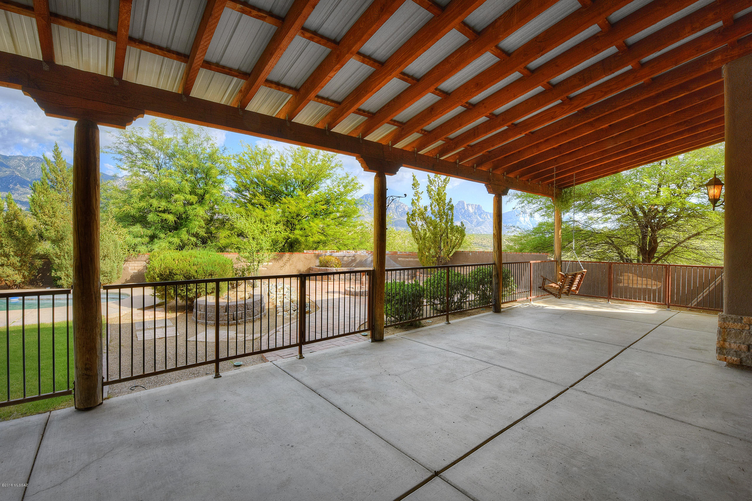 14255 N Lago Del Oro Parkway