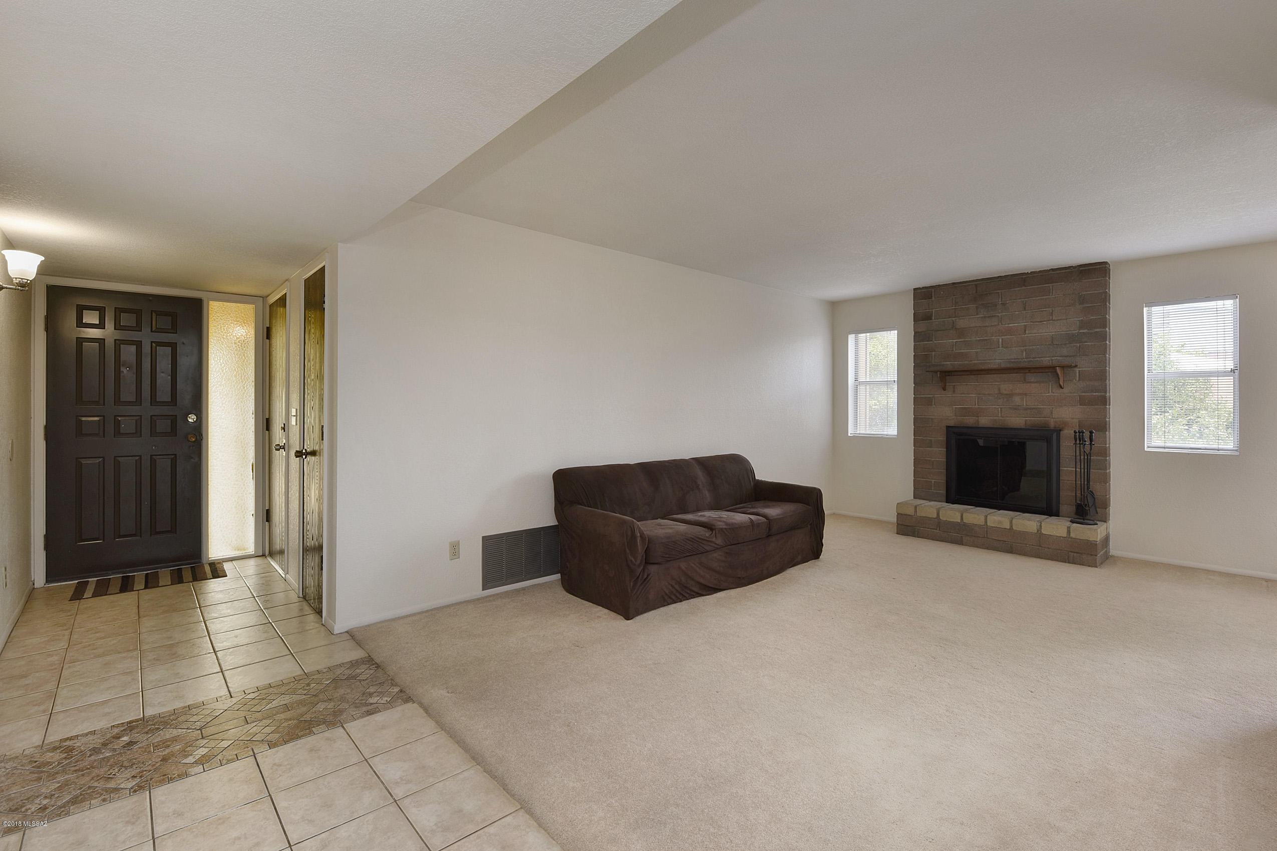 3771 W Raintree Drive