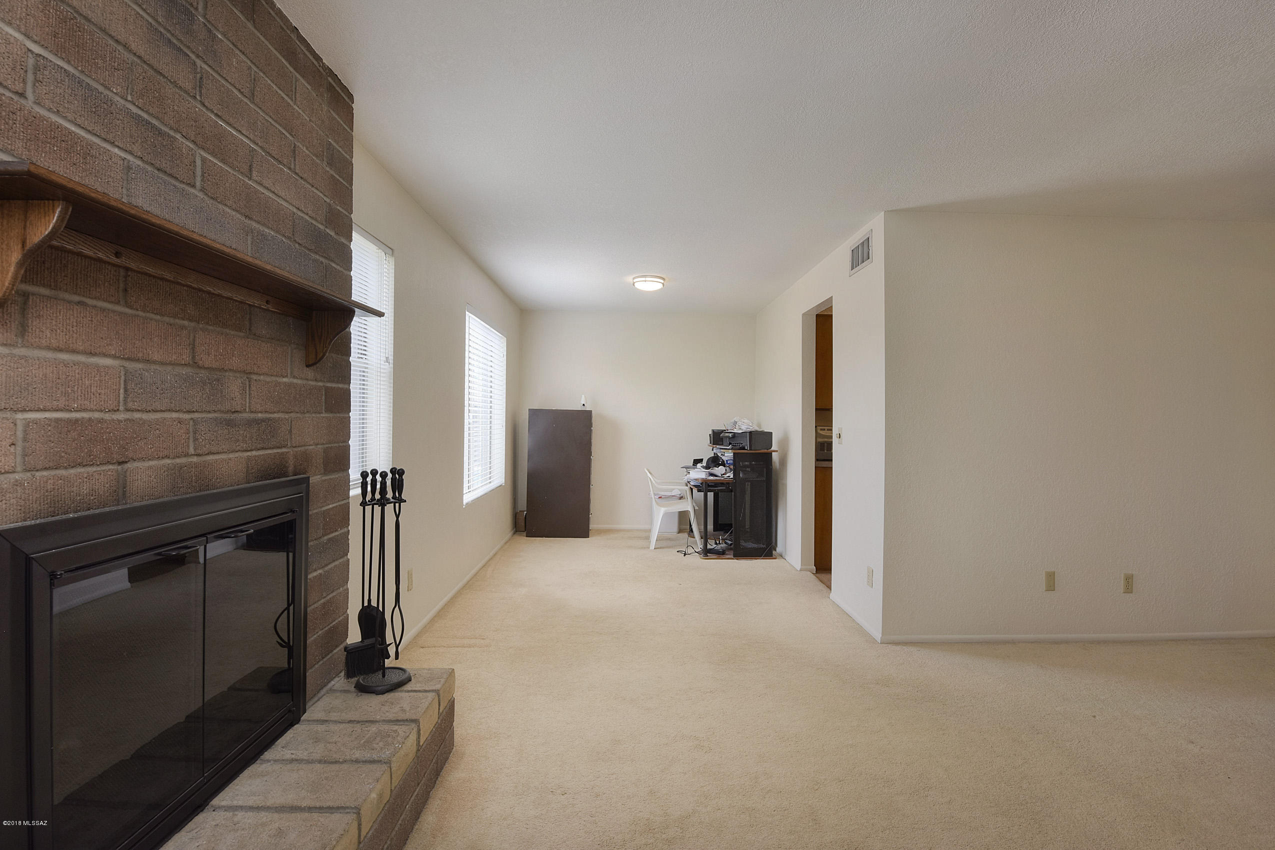 3771 W Raintree Drive