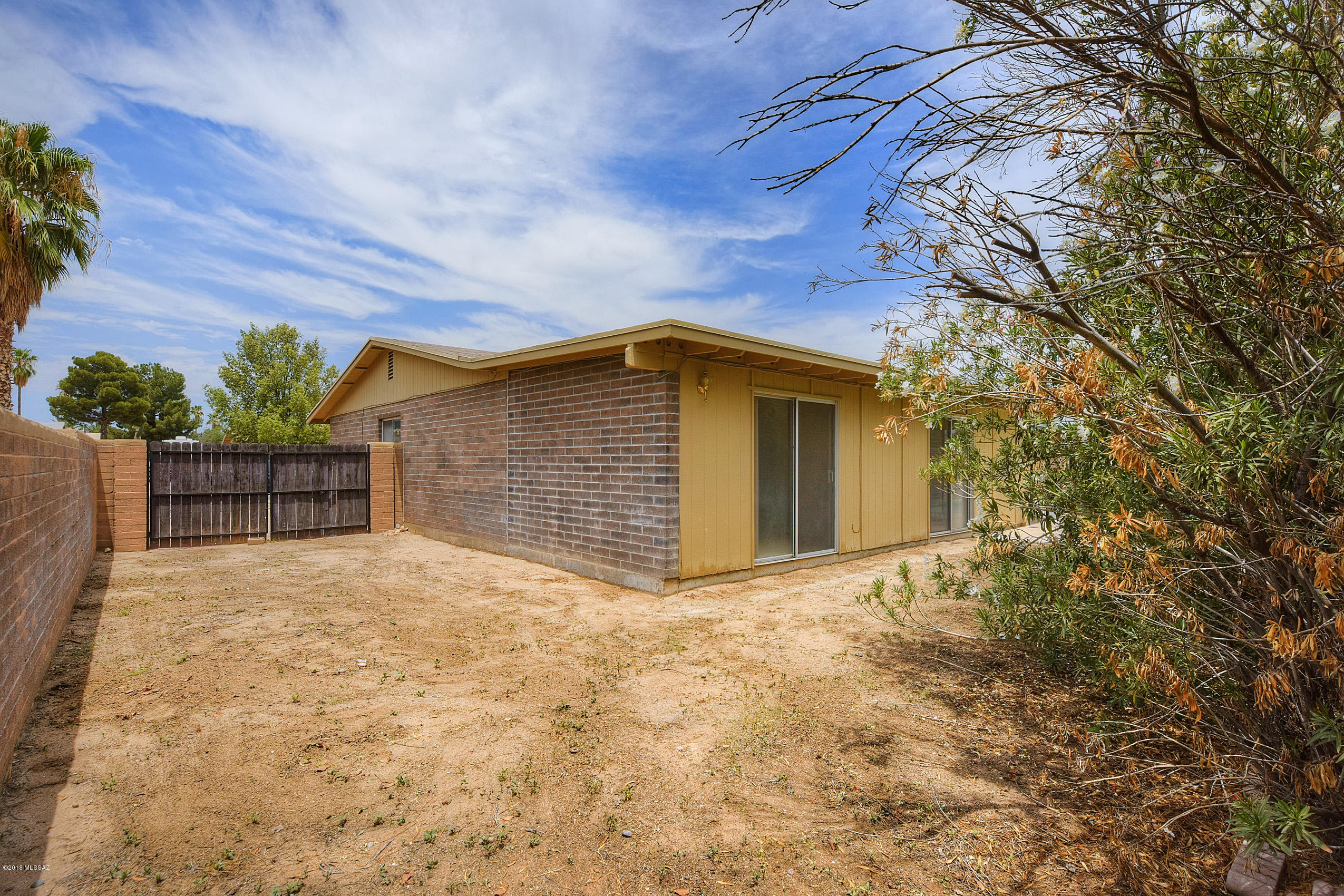 3771 W Raintree Drive