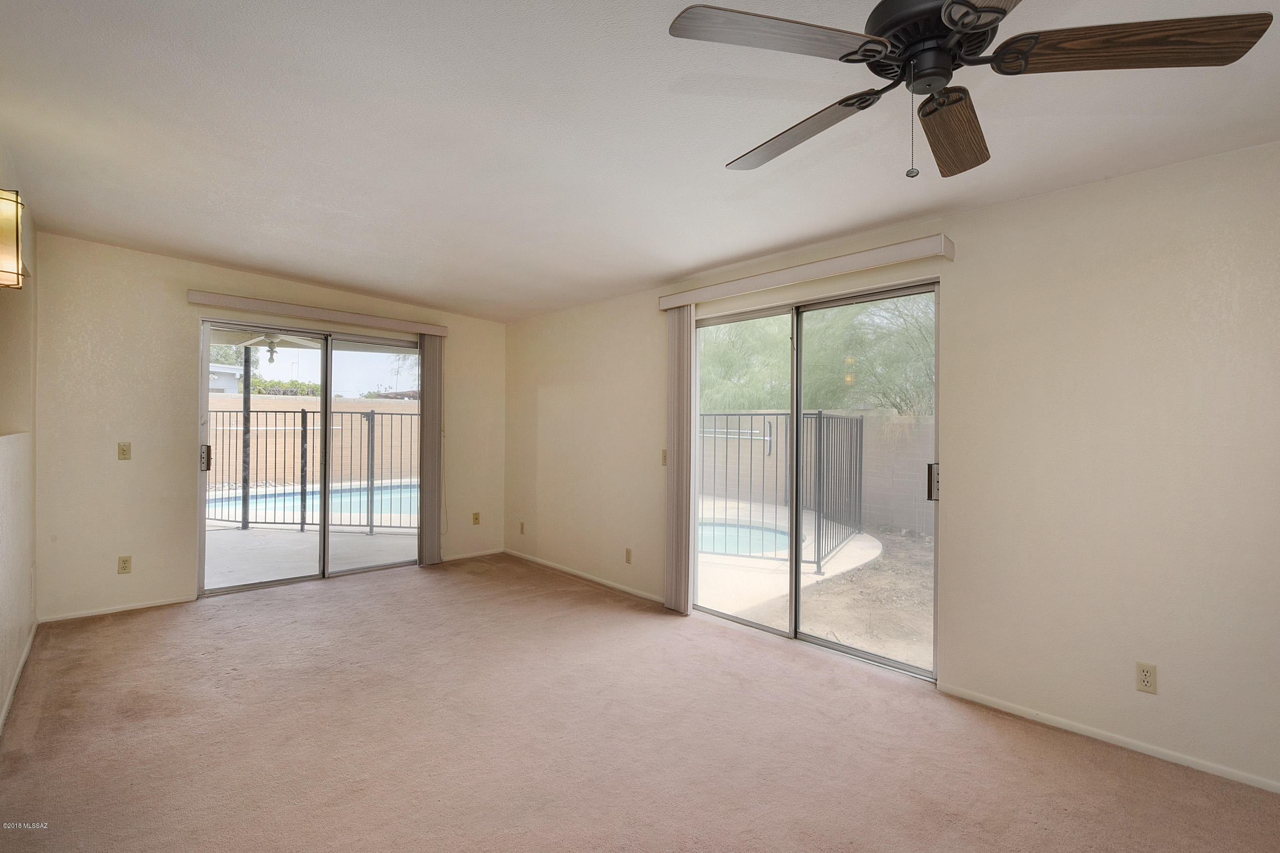 3771 W Raintree Drive