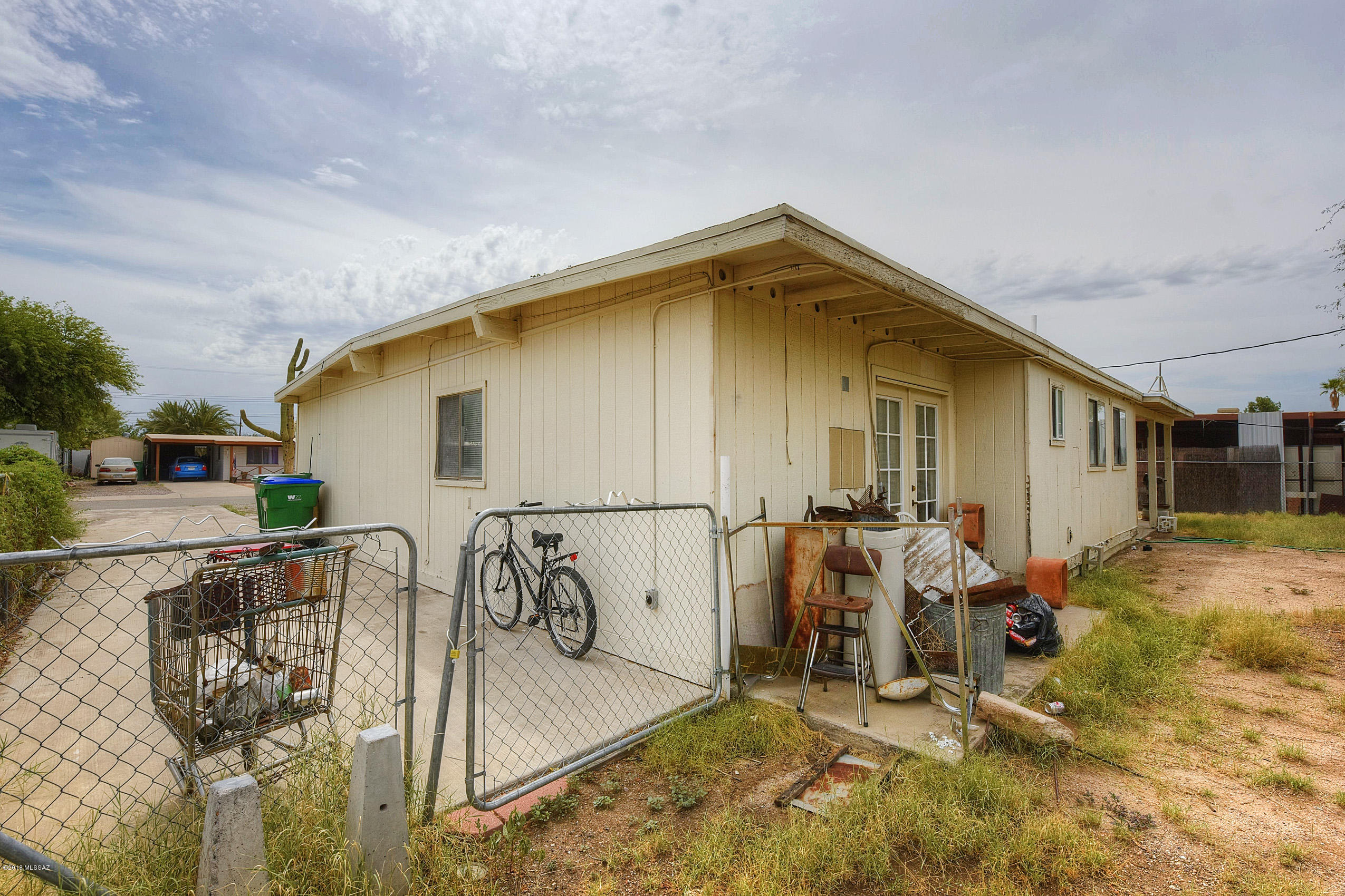 4941 N Plane Avenue