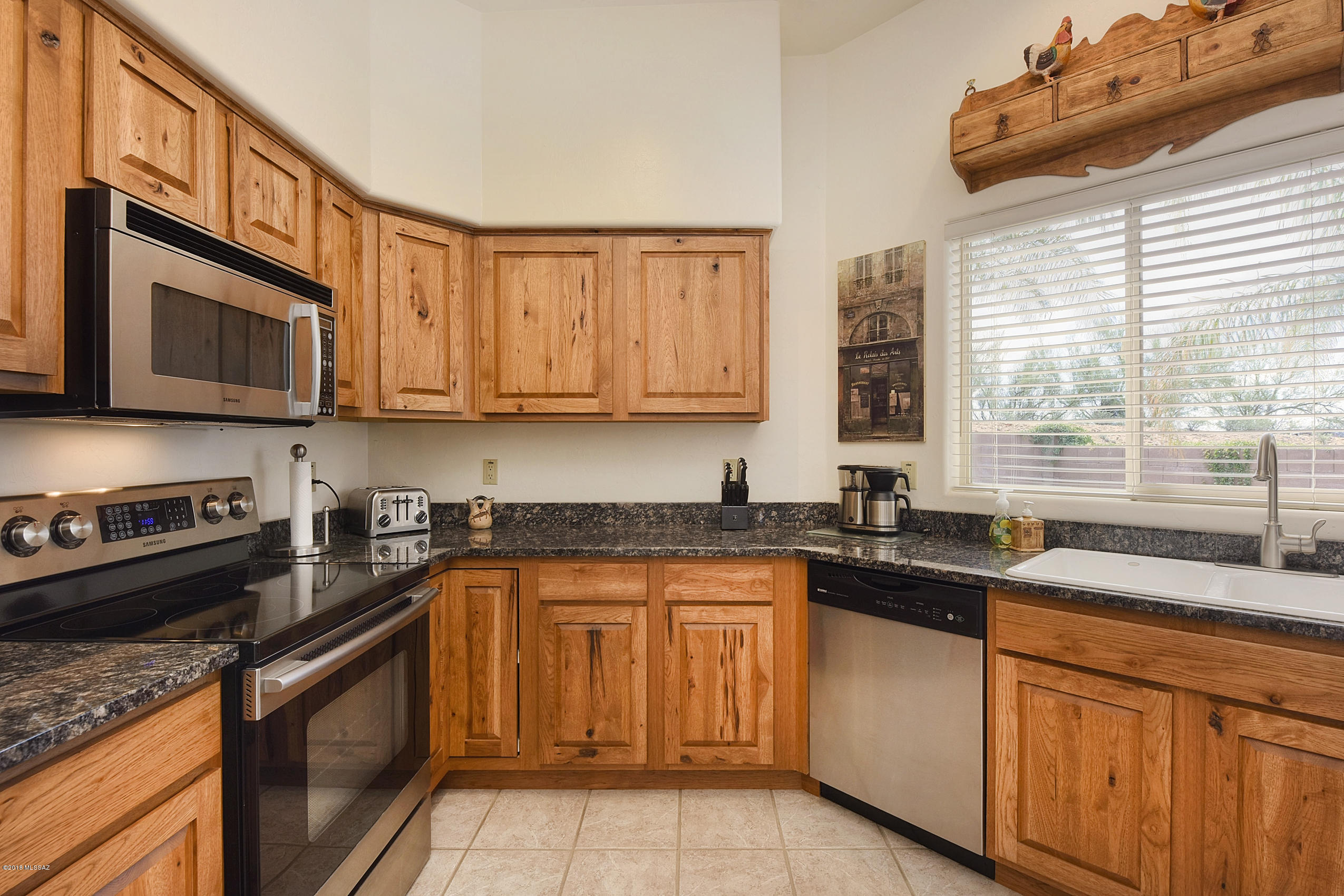 354 E Camino Lomas