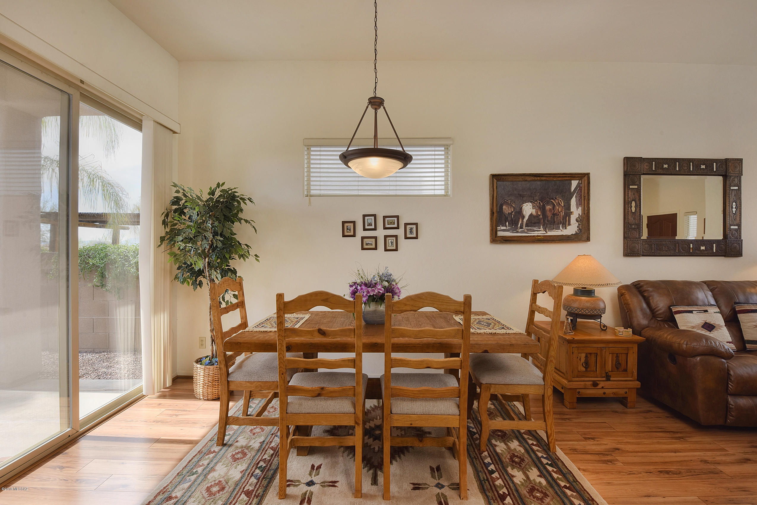 354 E Camino Lomas