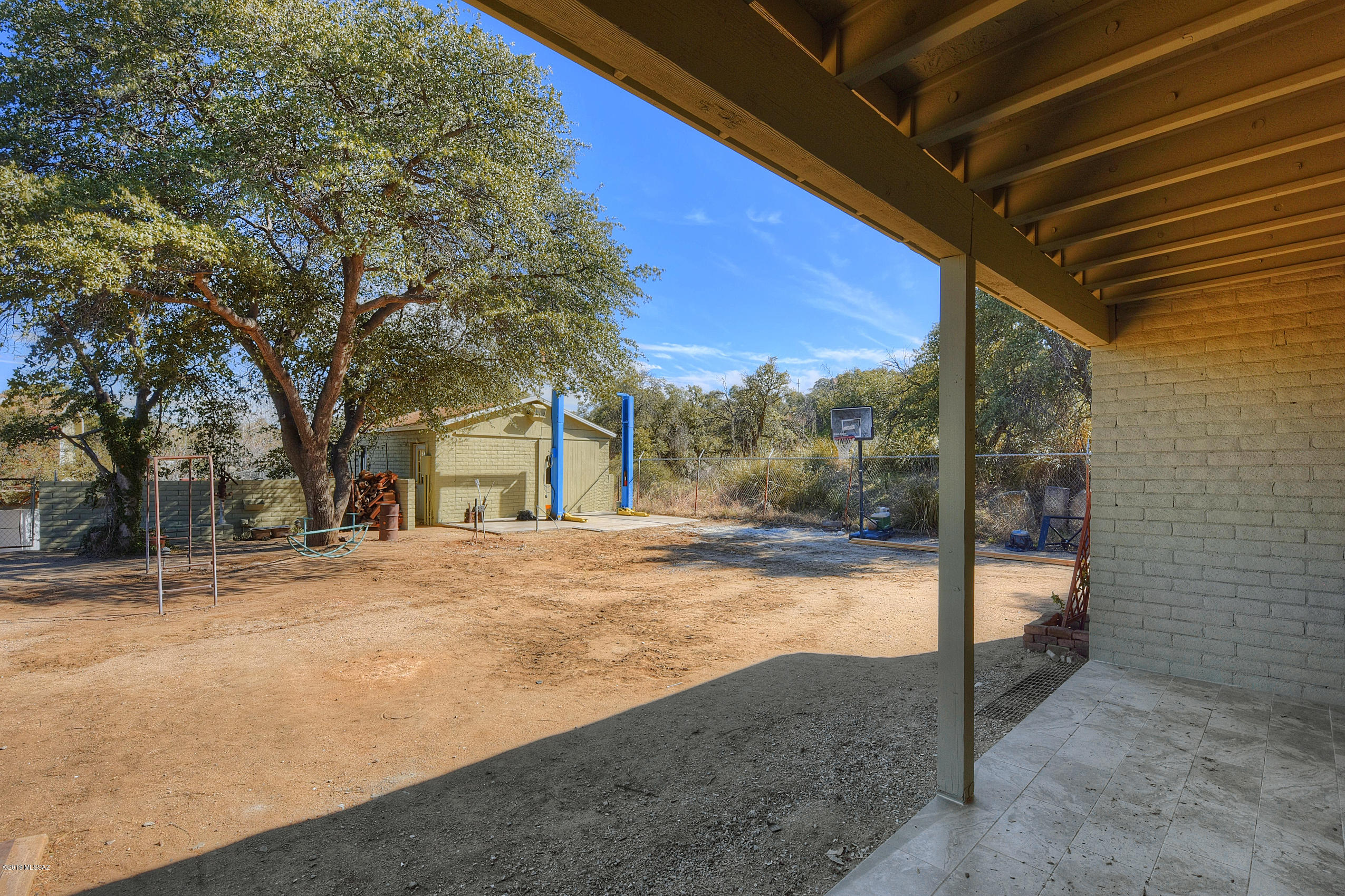 605 N Timberline Drive