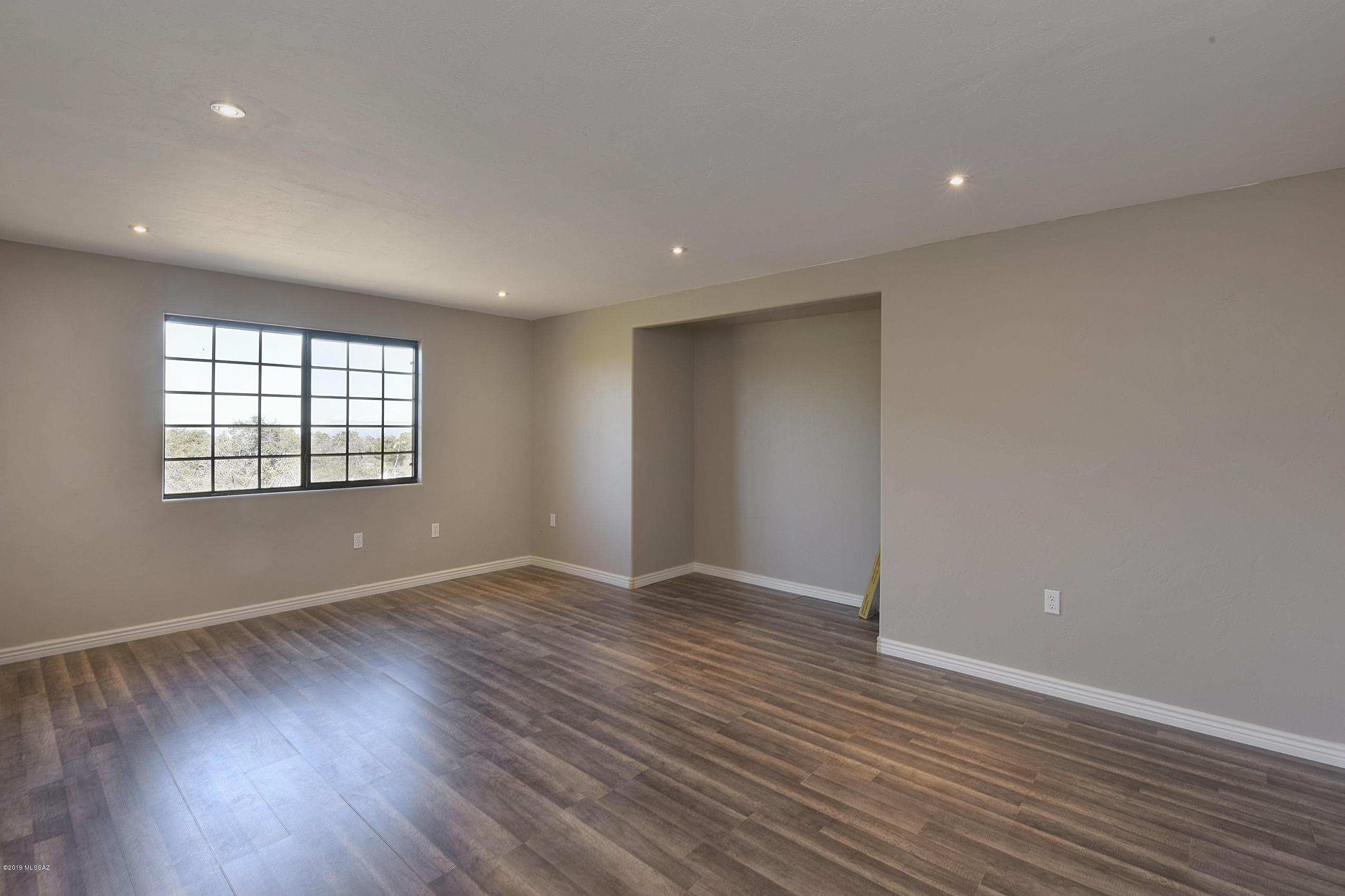 605 N Timberline Drive