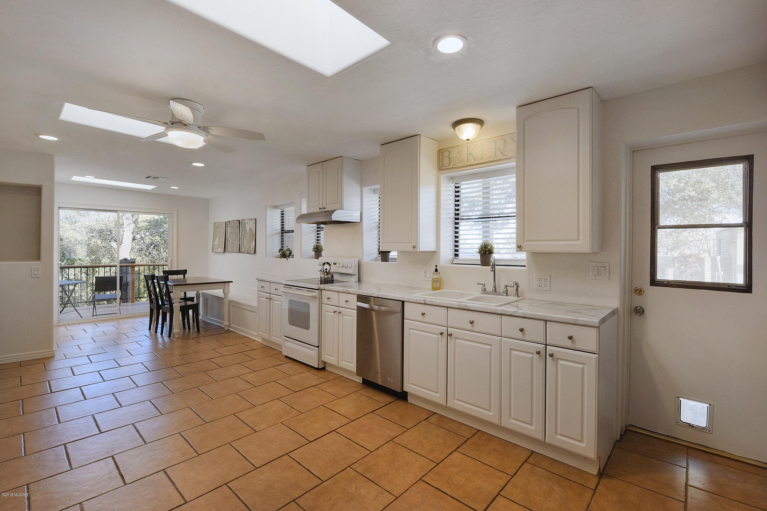 605 N Timberline Drive
