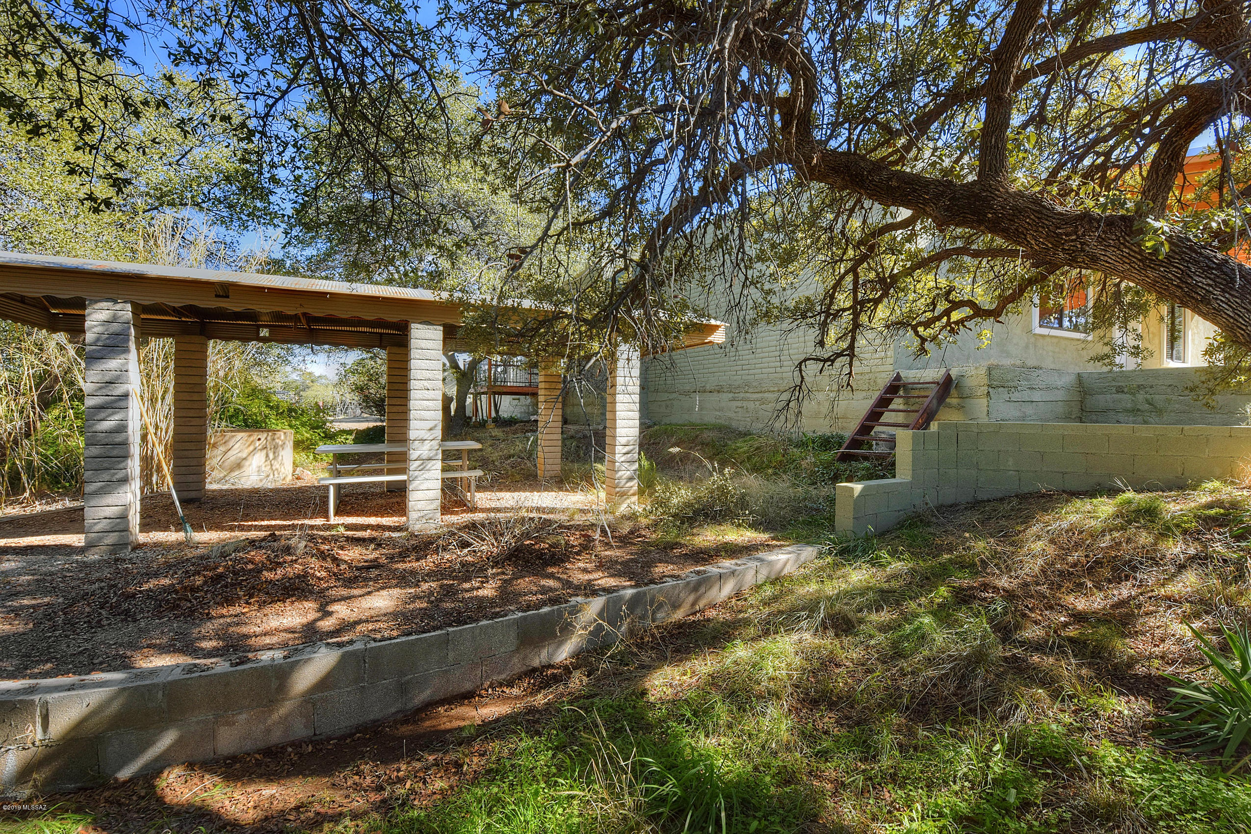 605 N Timberline Drive