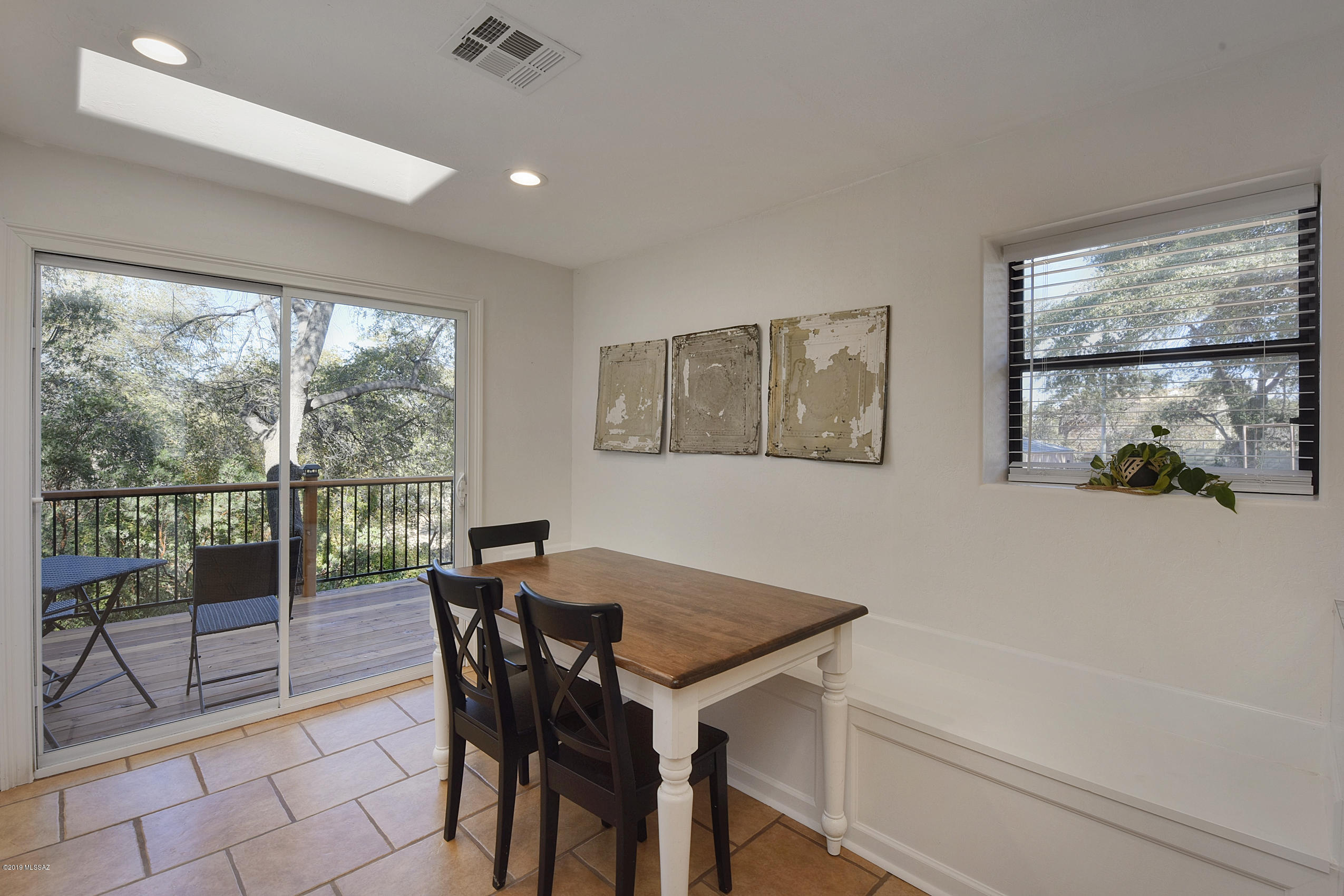 605 N Timberline Drive