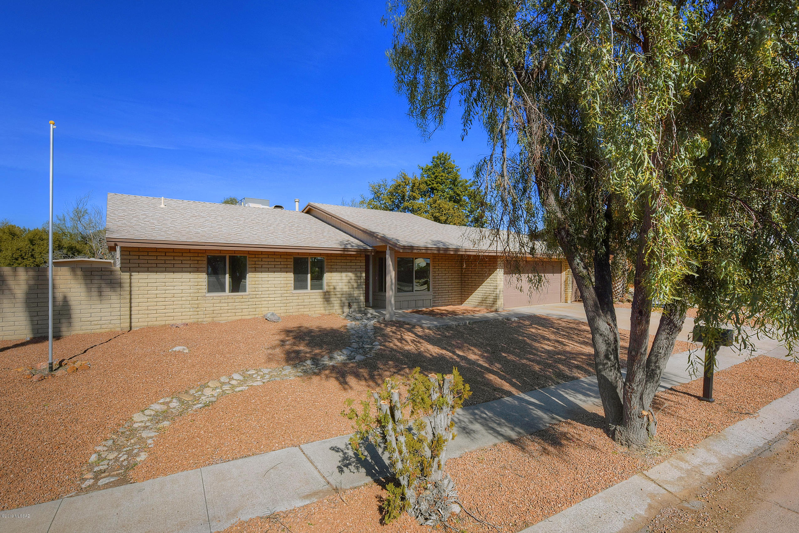 7267 N Meredith Boulevard