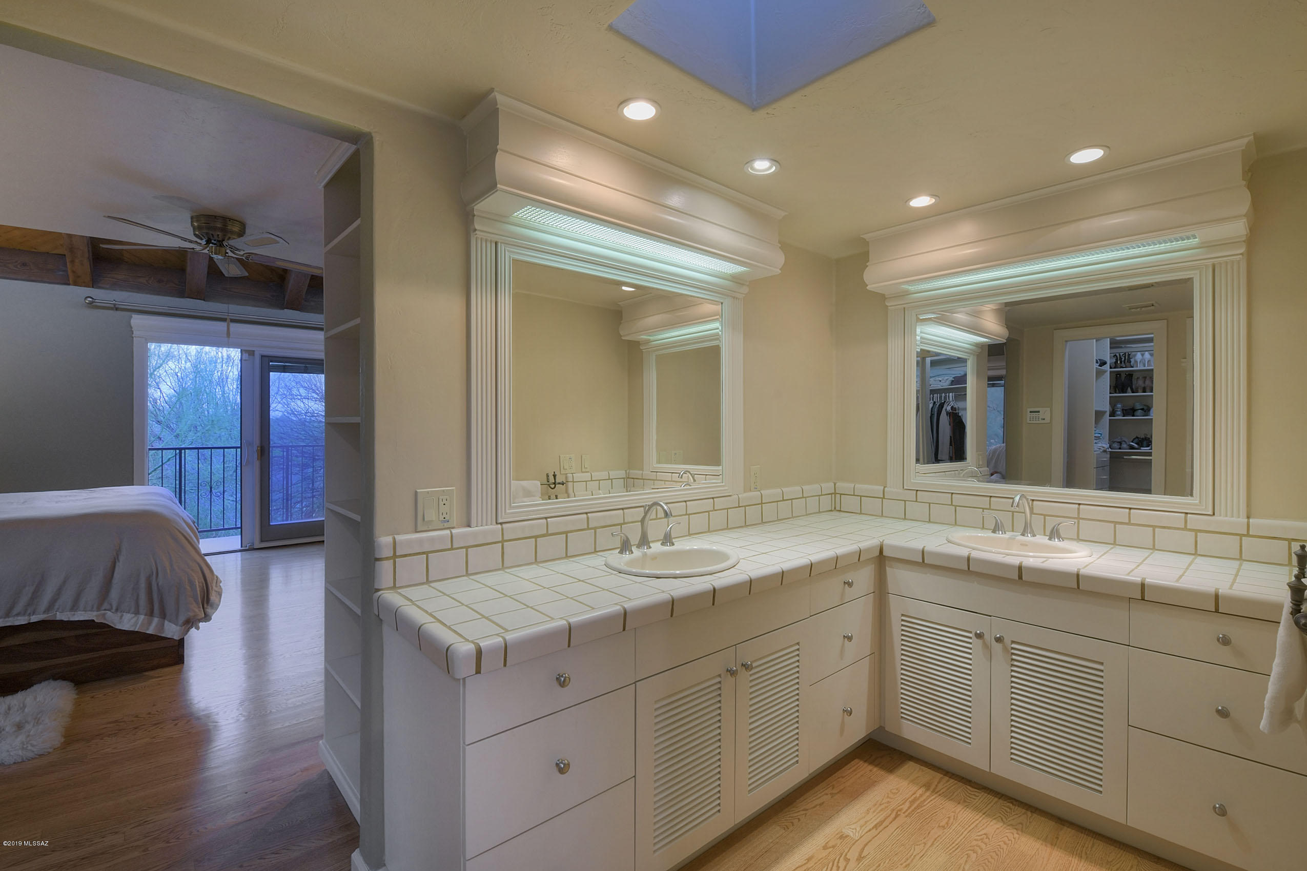 6239 E Placita Aurelia