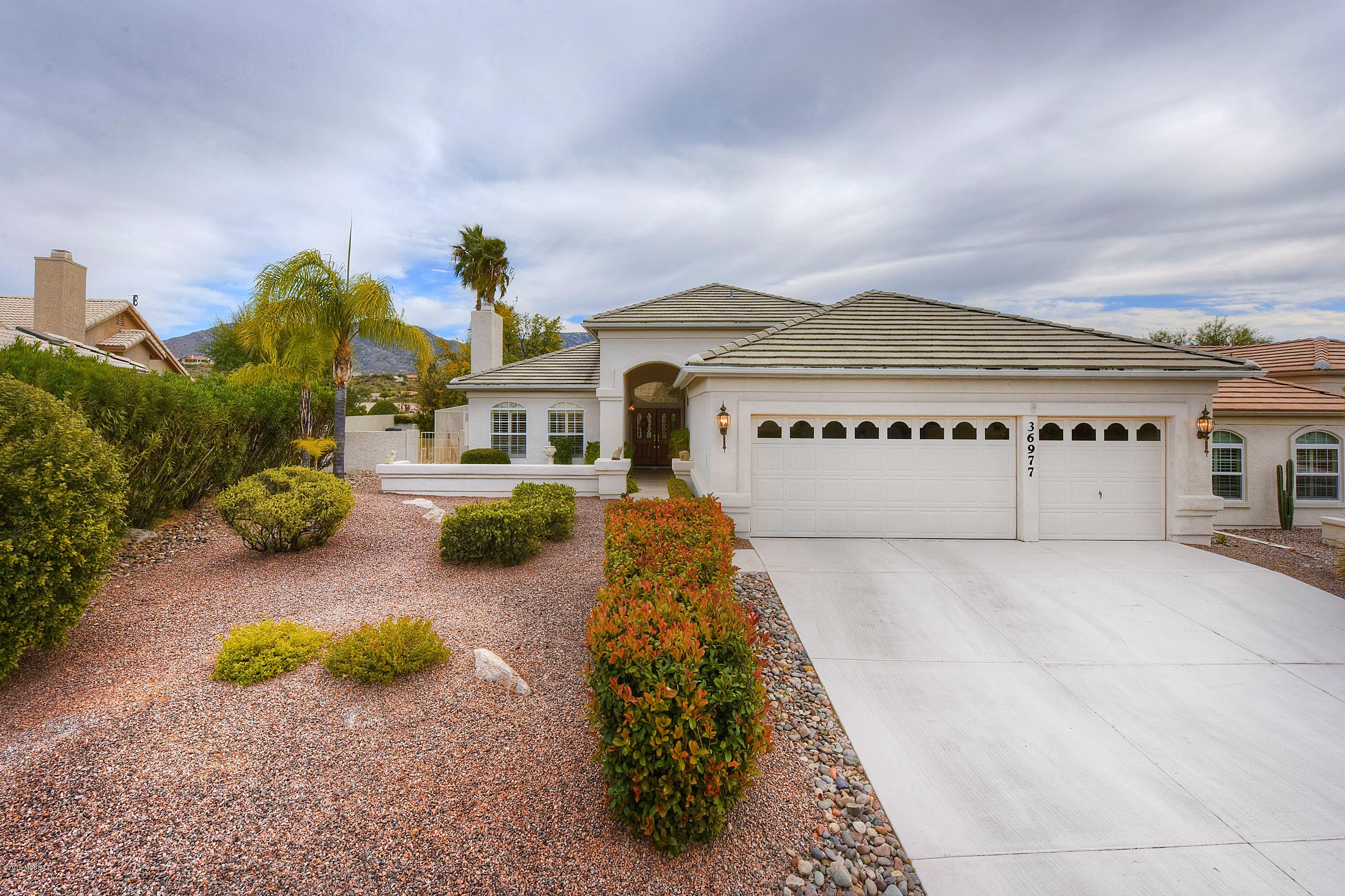 36977 S Ribbonwood Lane