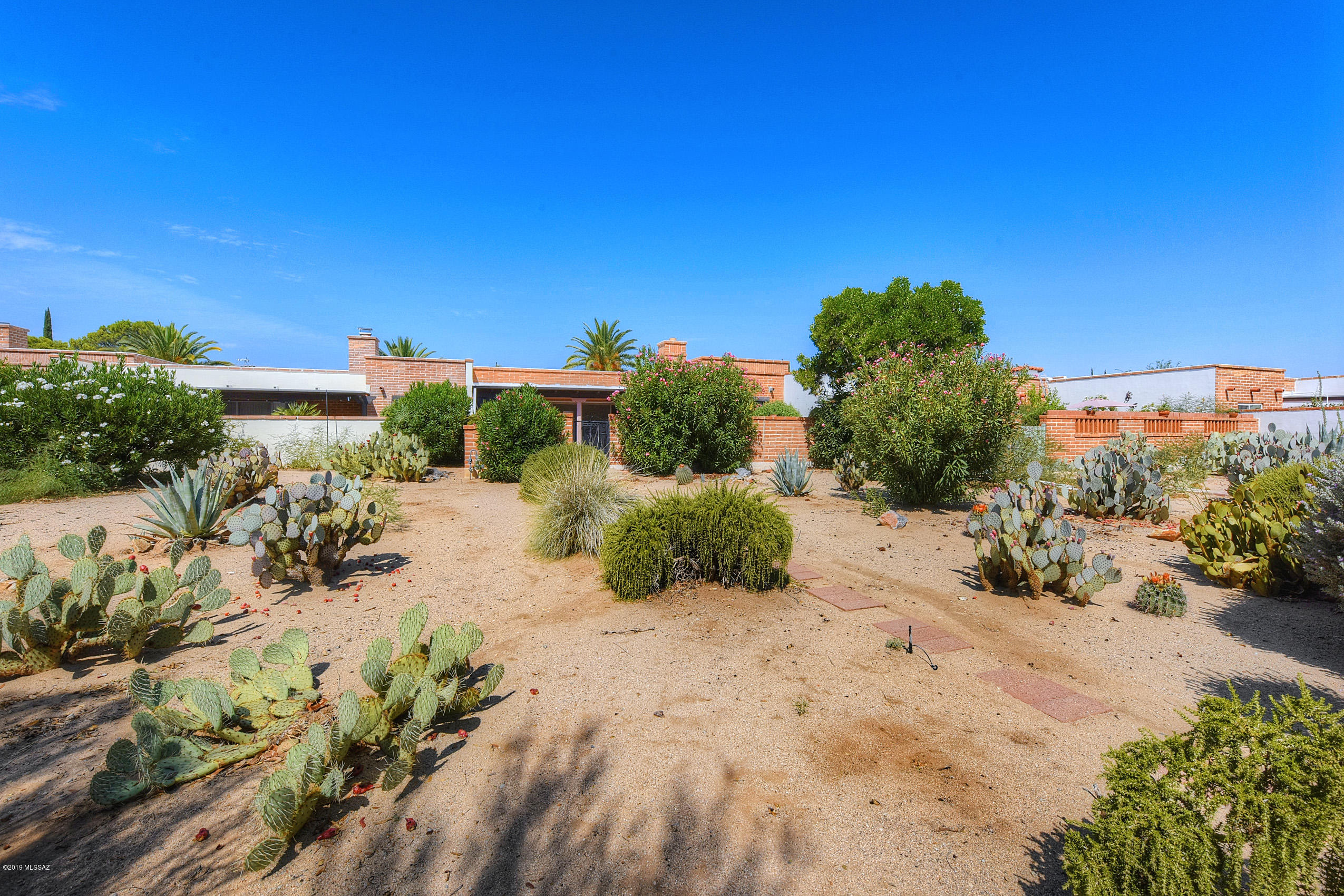 353 S Paseo Chico