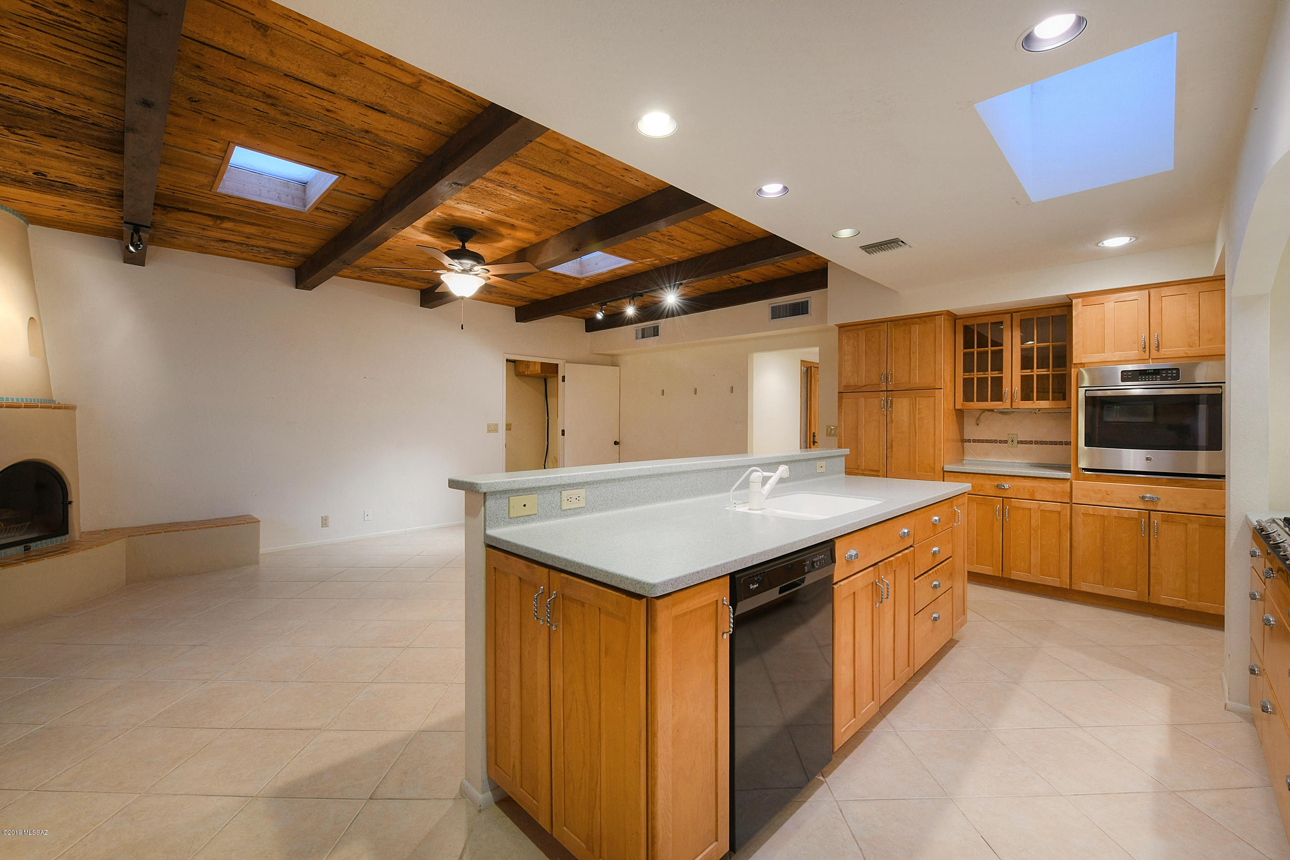 520 W Valle Del Oro Road