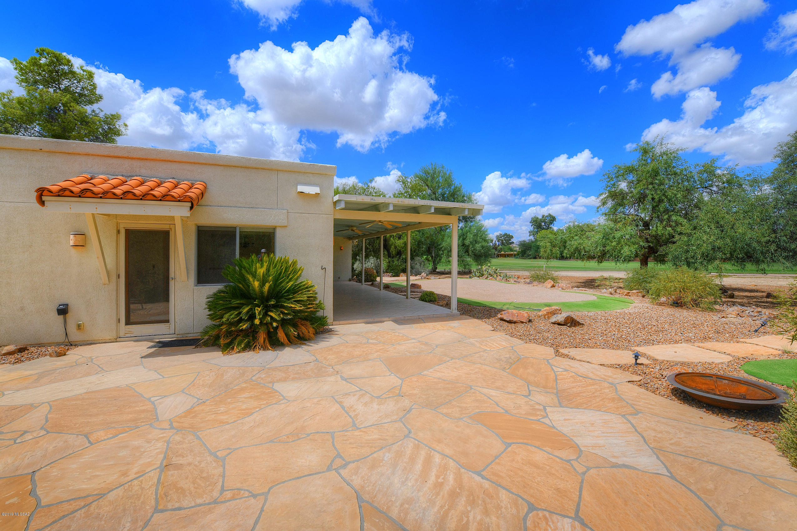 520 W Valle Del Oro Road