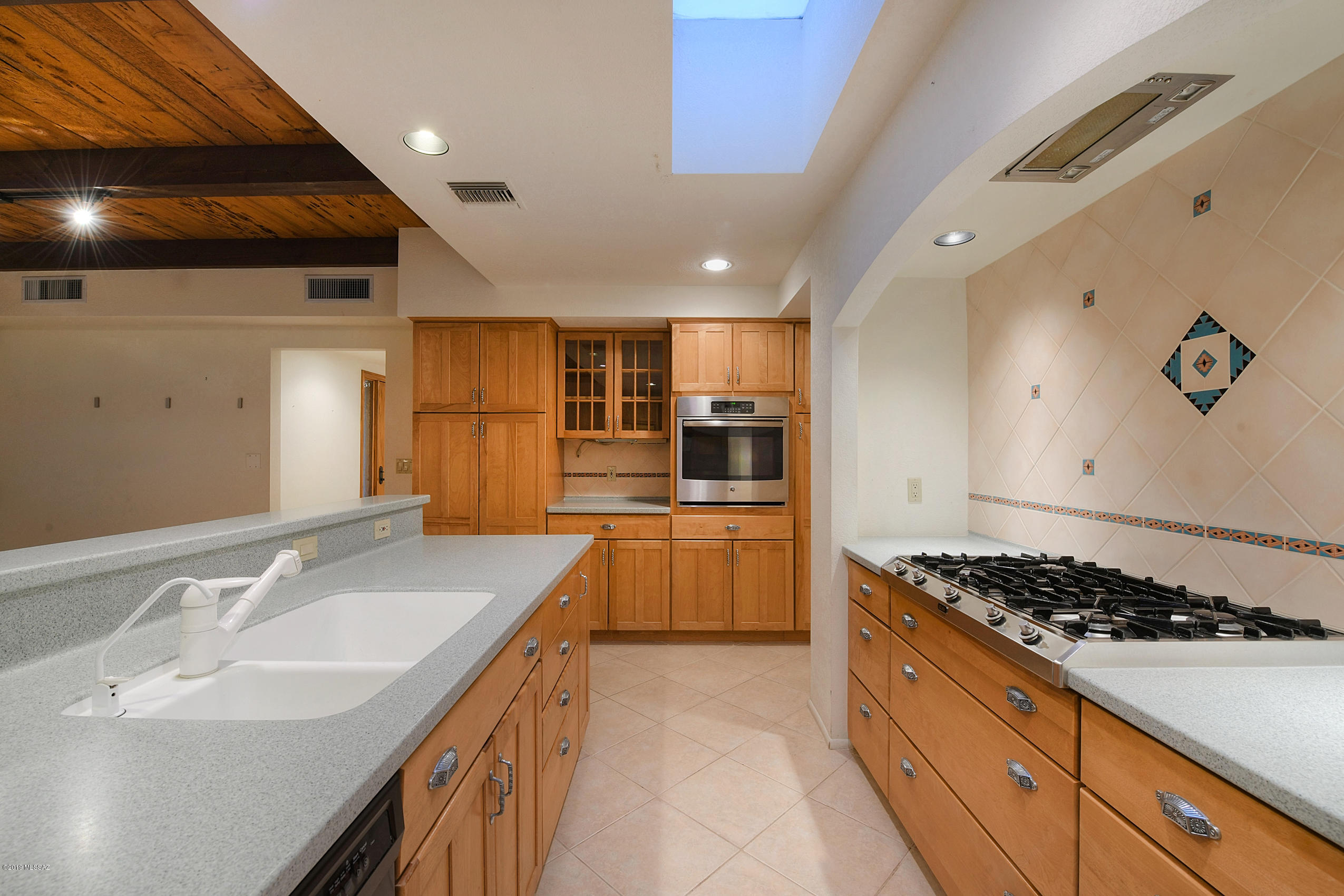 520 W Valle Del Oro Road