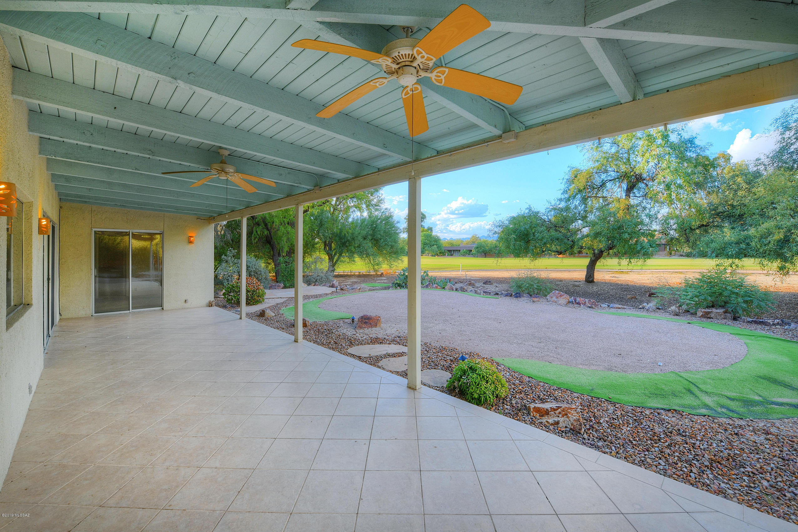 520 W Valle Del Oro Road