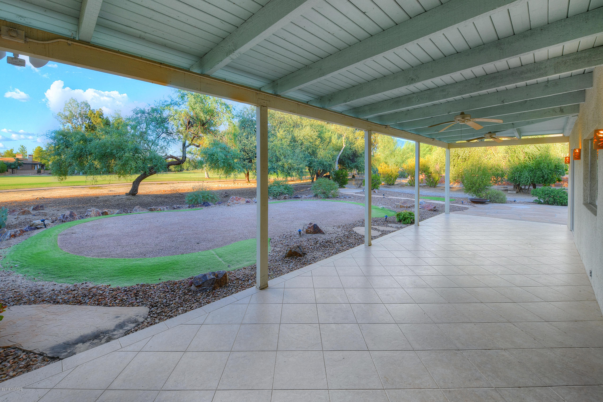 520 W Valle Del Oro Road