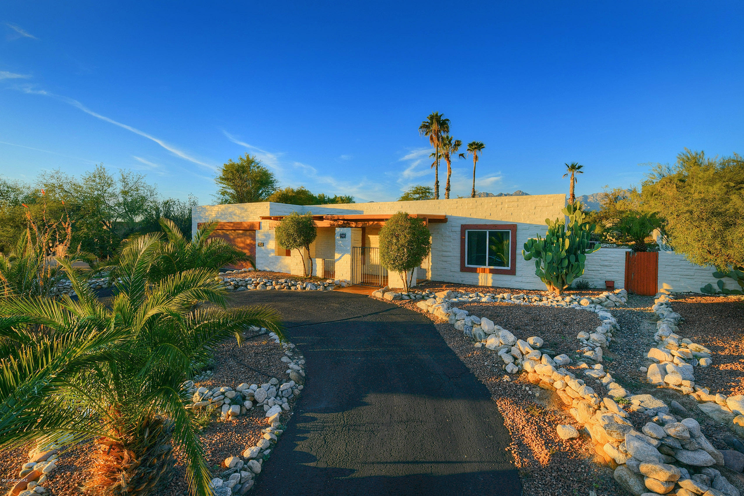 7921 E Presidio Road