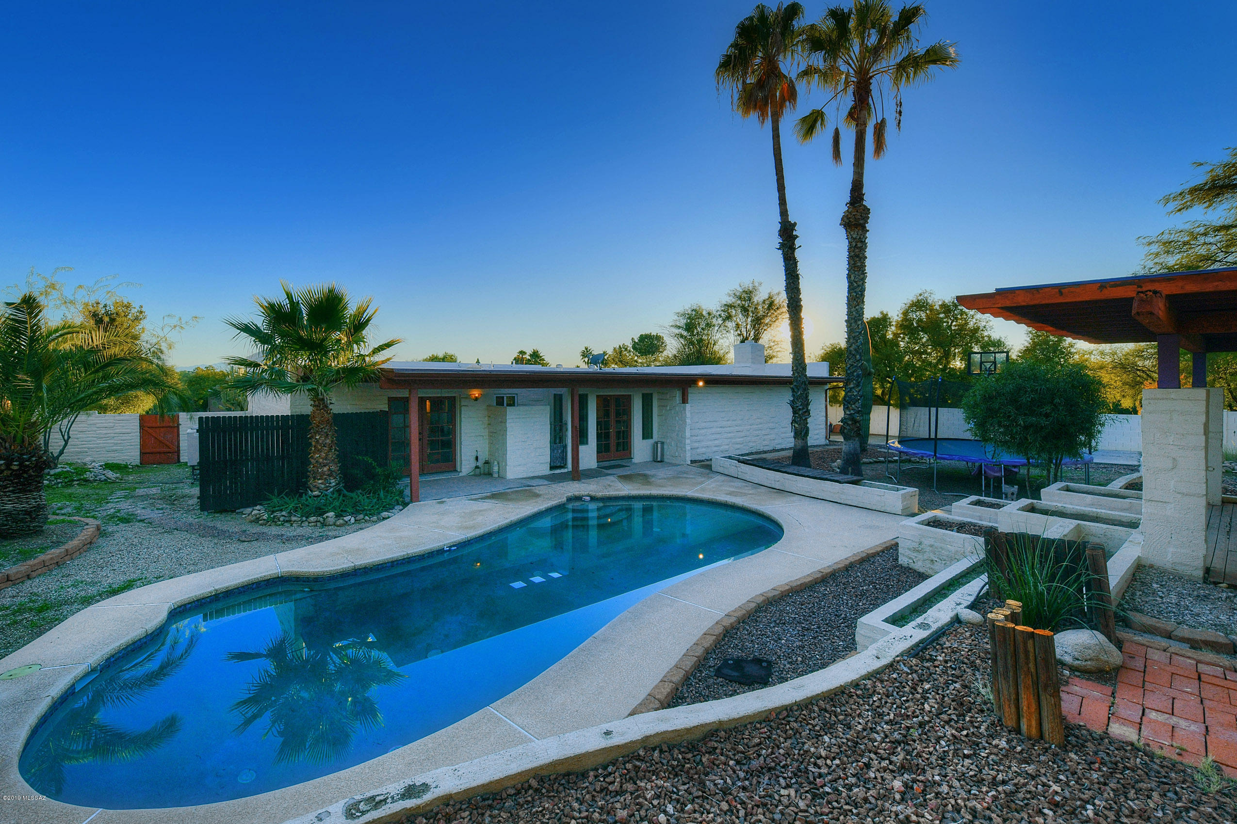 7921 E Presidio Road