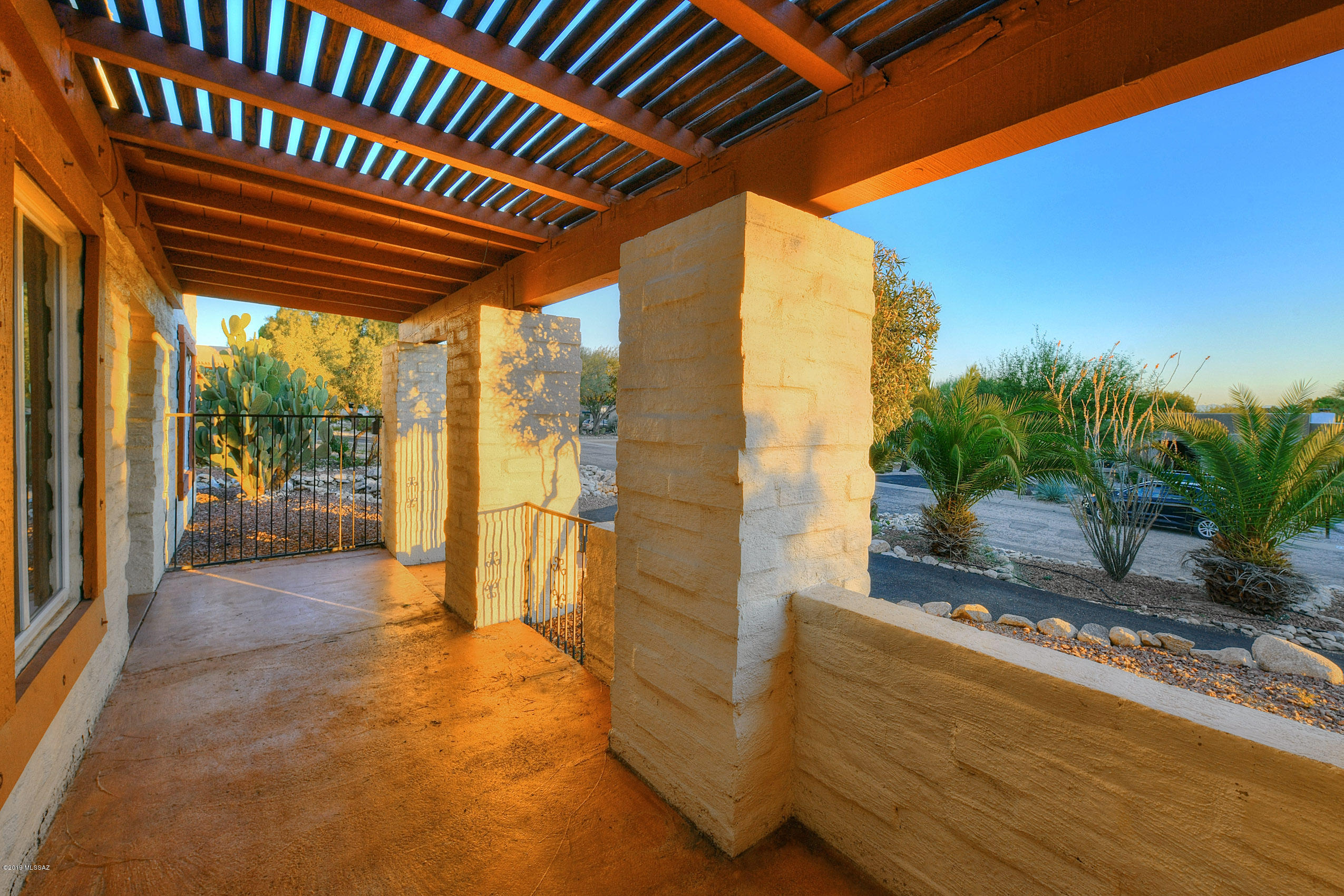 7921 E Presidio Road