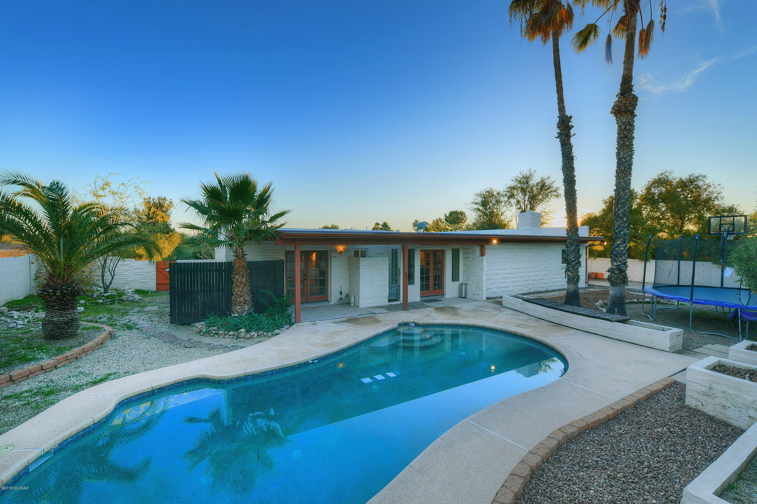 7921 E Presidio Road