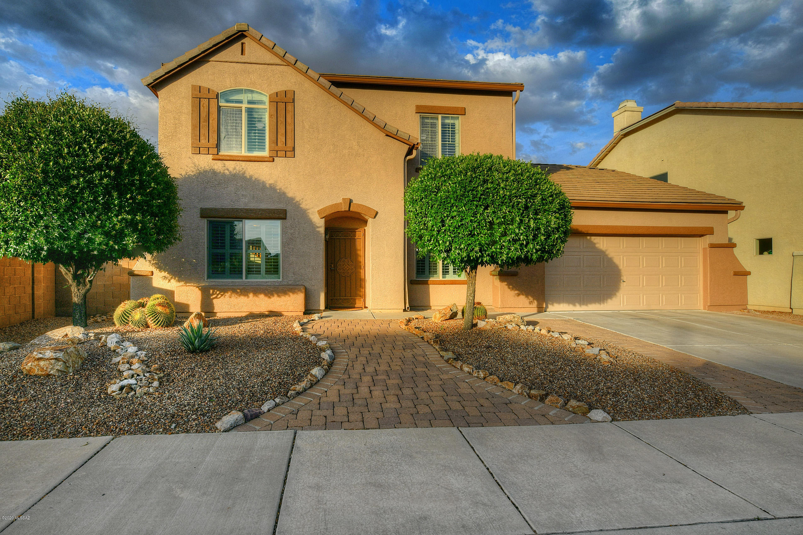 10054 N Blue Crossing Way