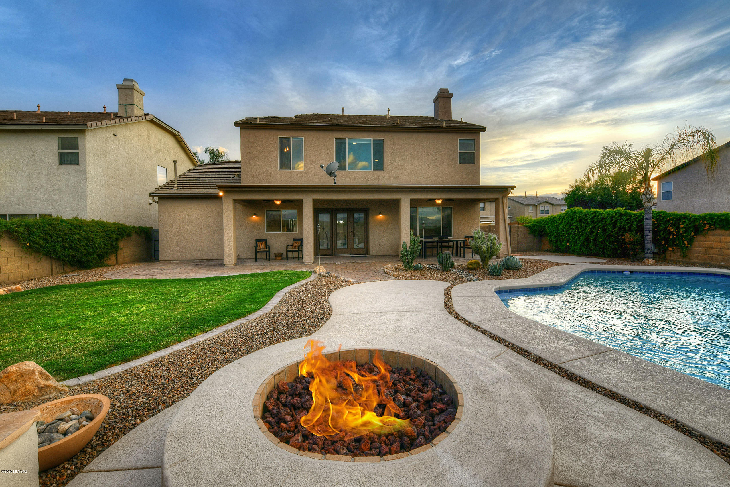 10054 N Blue Crossing Way