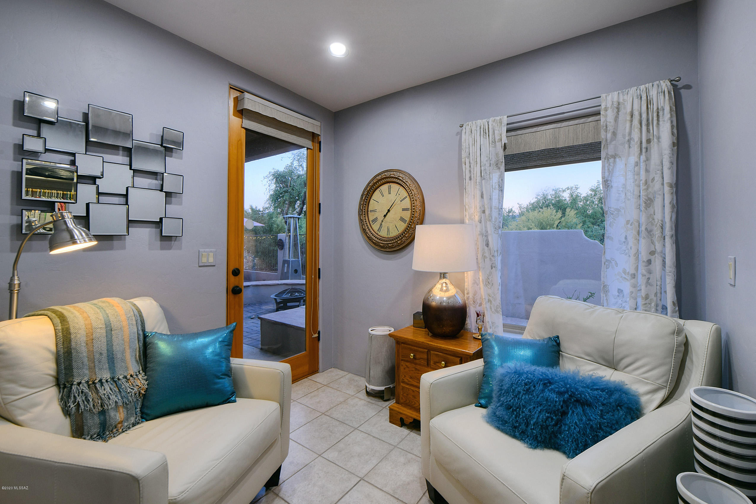4464 N Placita Coahuila