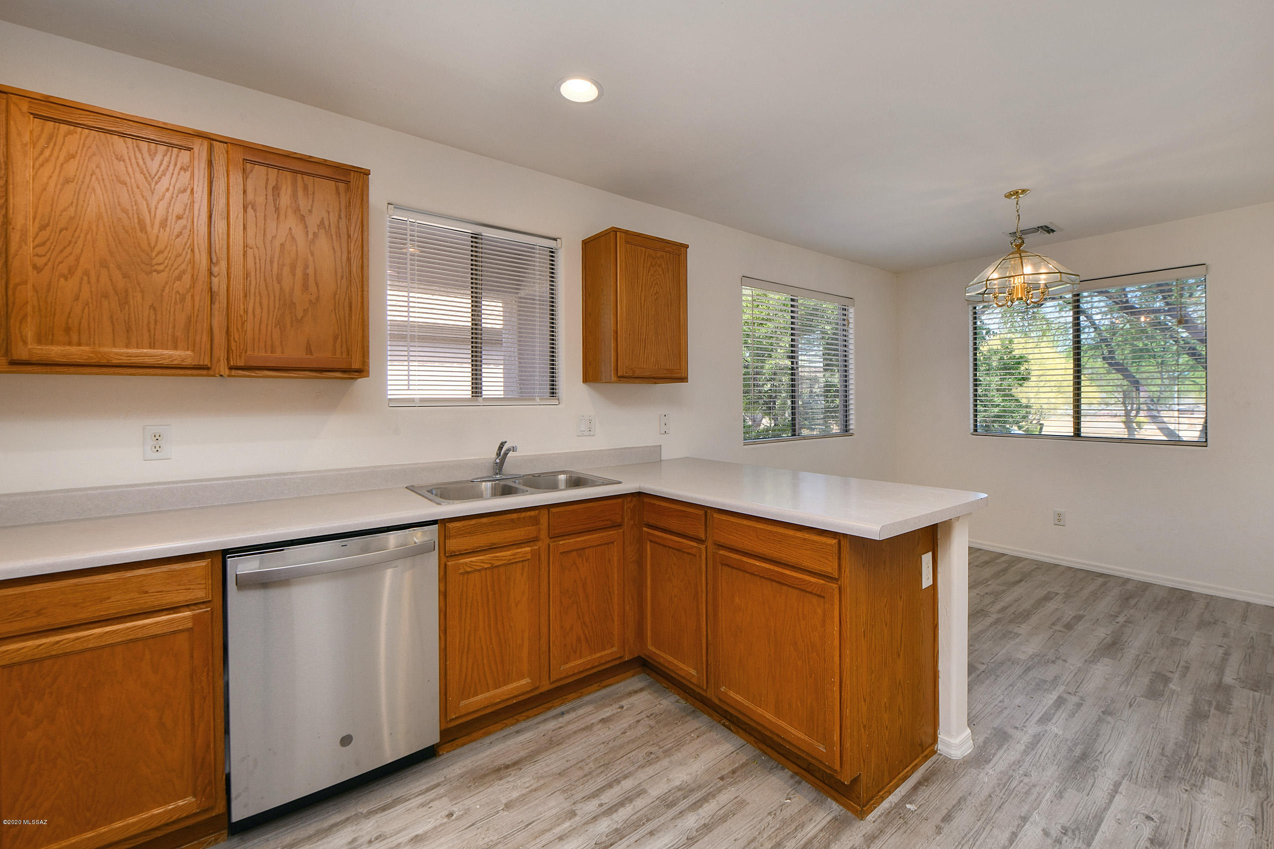 8492 E Sarnoff Ridge Loop
