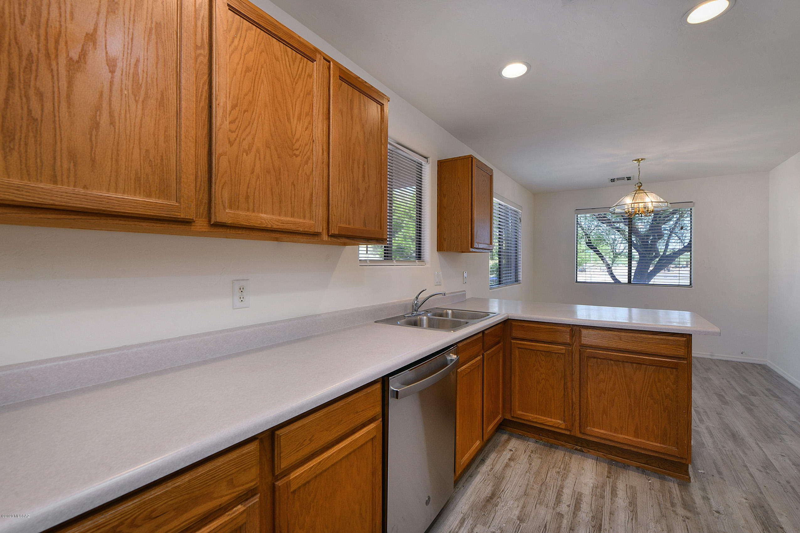 8492 E Sarnoff Ridge Loop