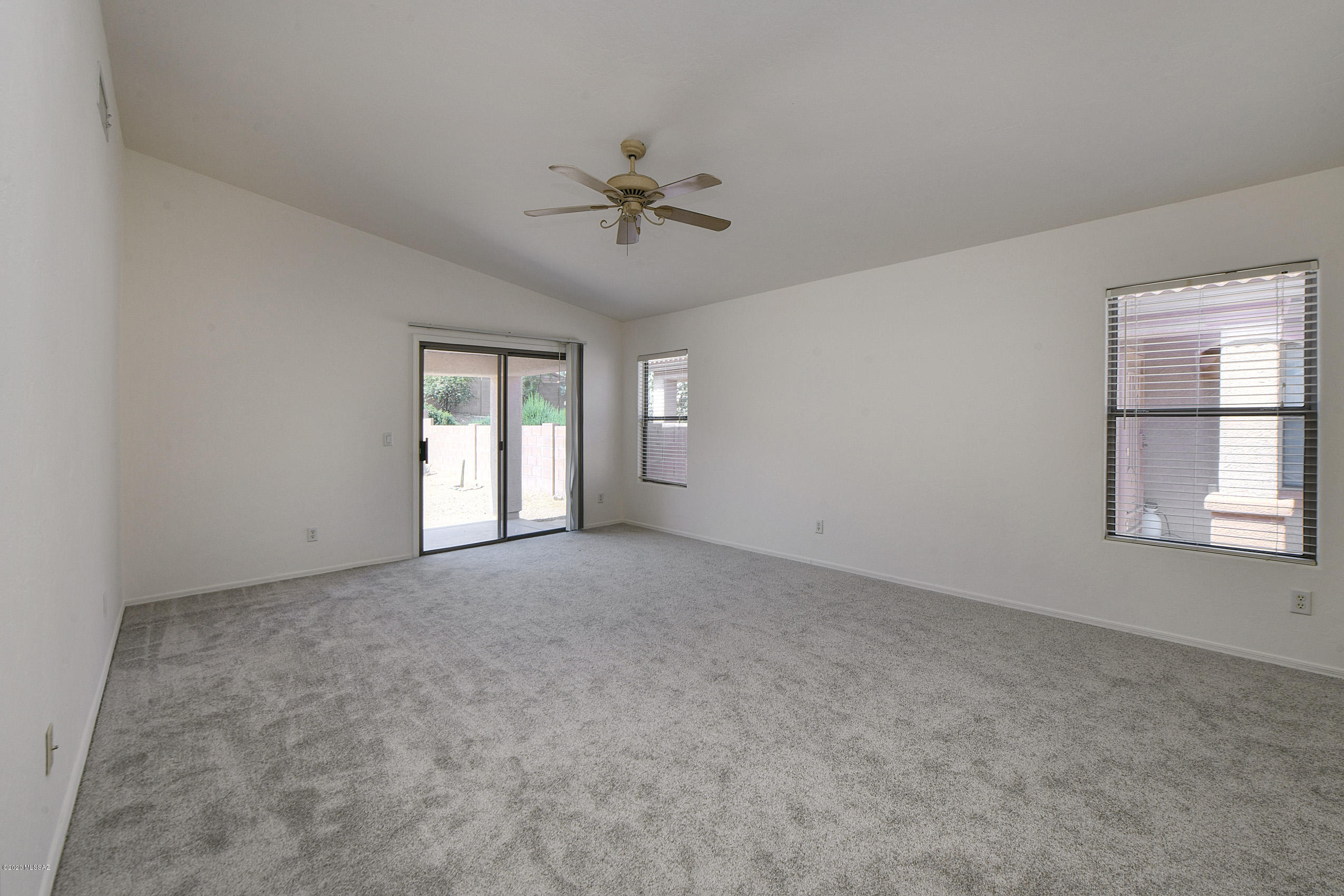 8492 E Sarnoff Ridge Loop