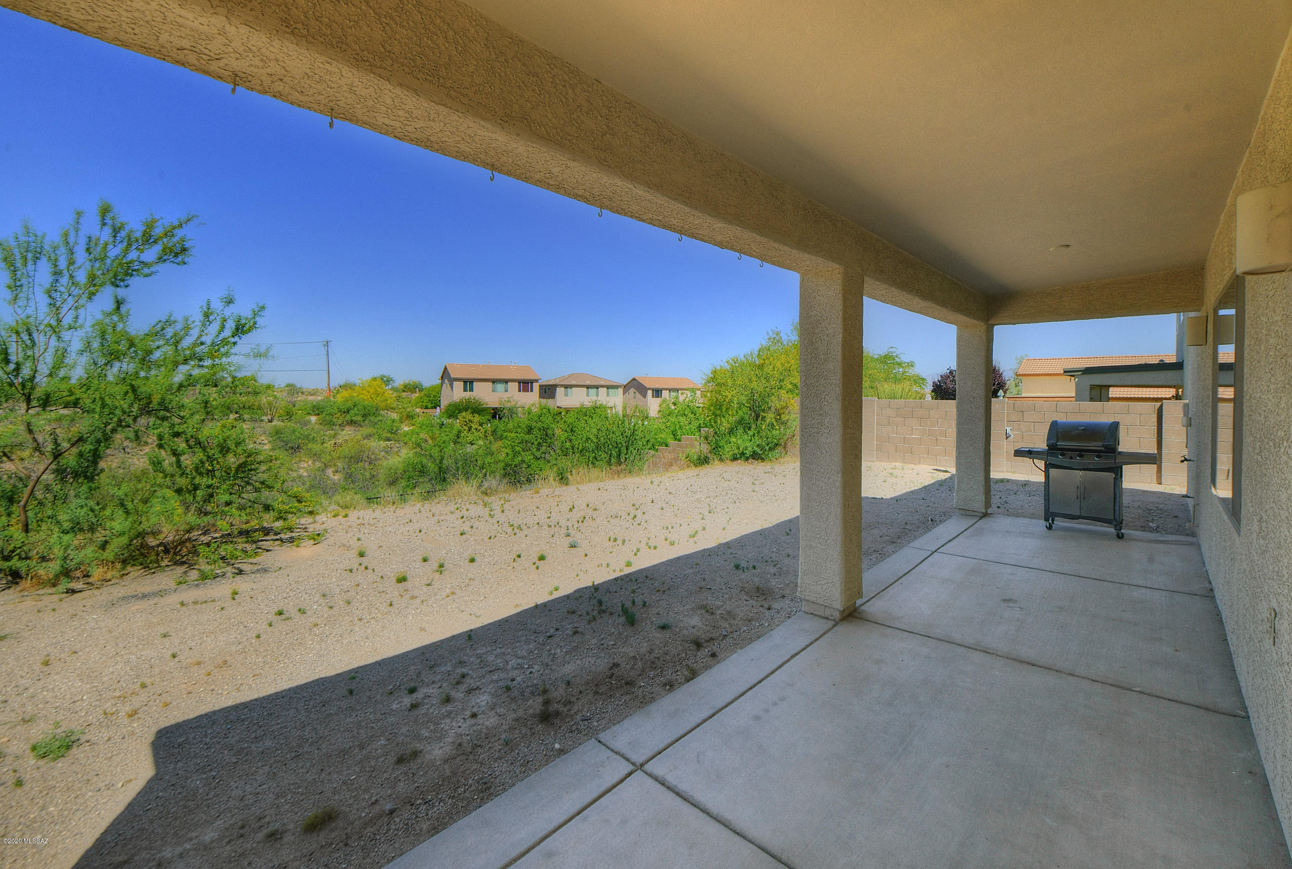 8262 S Camino Serpe