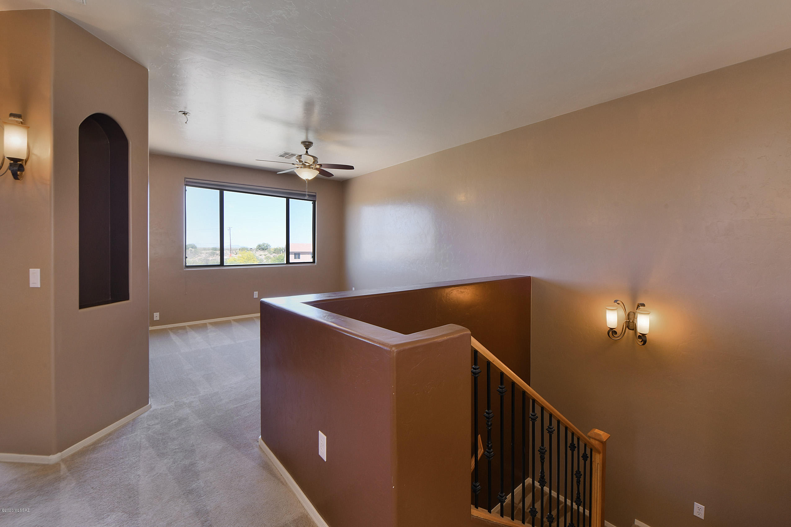 8262 S Camino Serpe