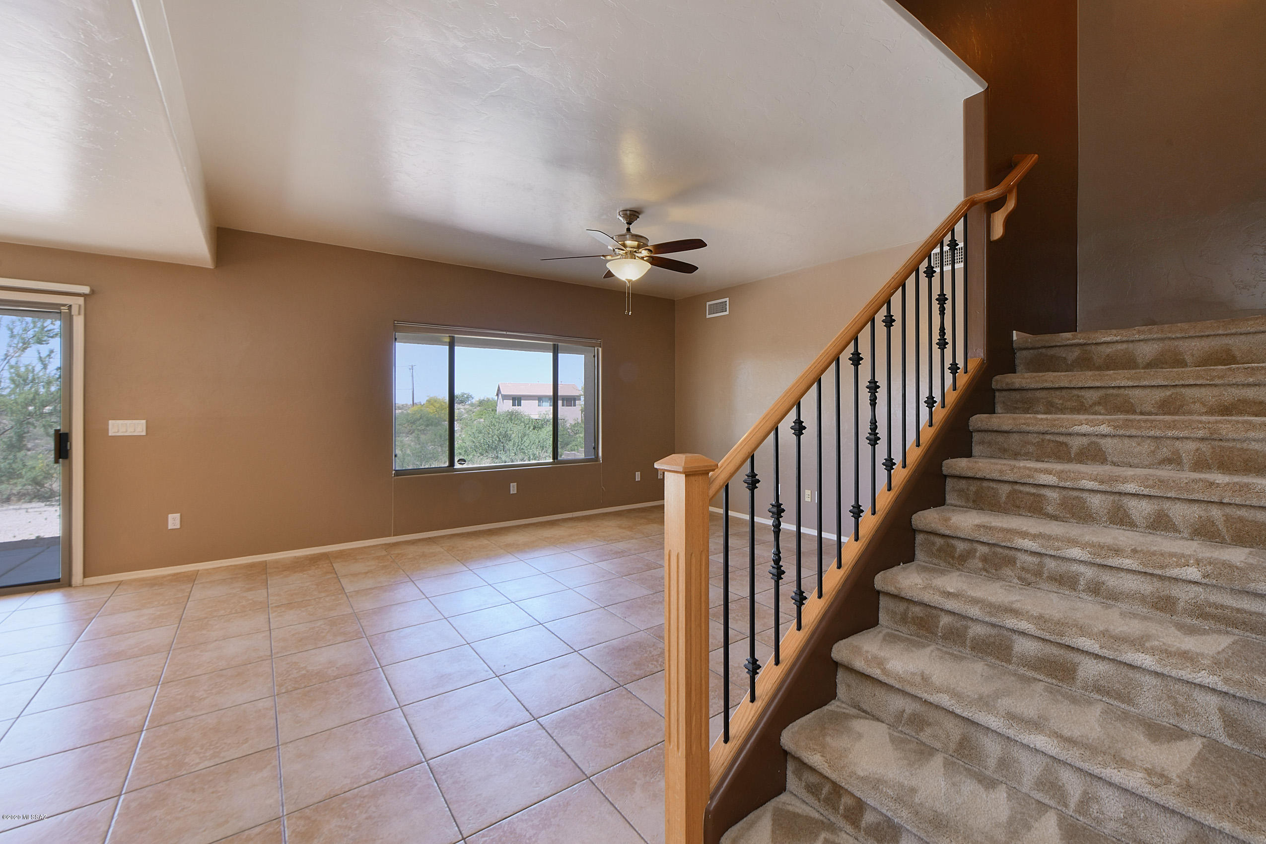 8262 S Camino Serpe